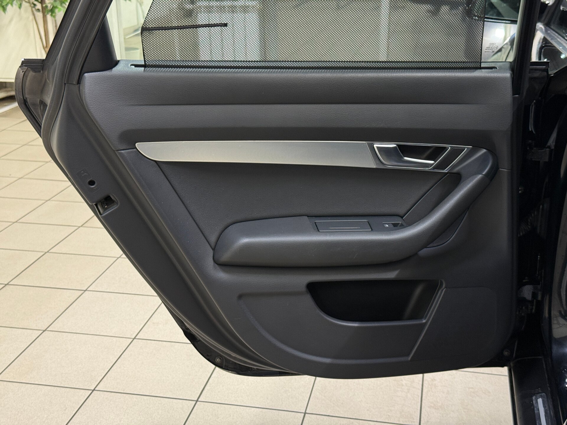 Audi A6, III (C6) Рестайлинг 2010 Audi A6, III (C6) Рестайлинг 2010