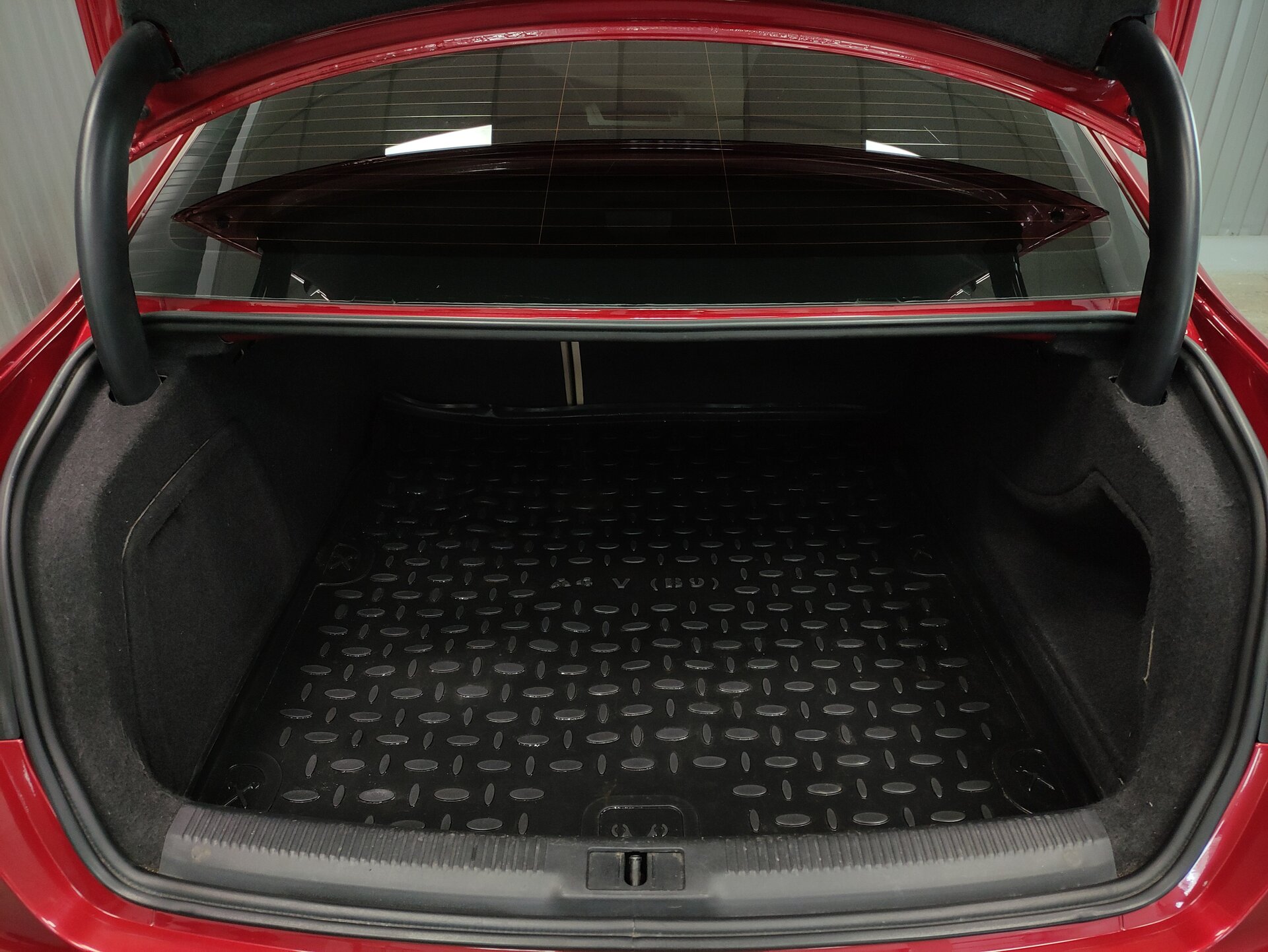 Audi A4, IV (B8) 2011