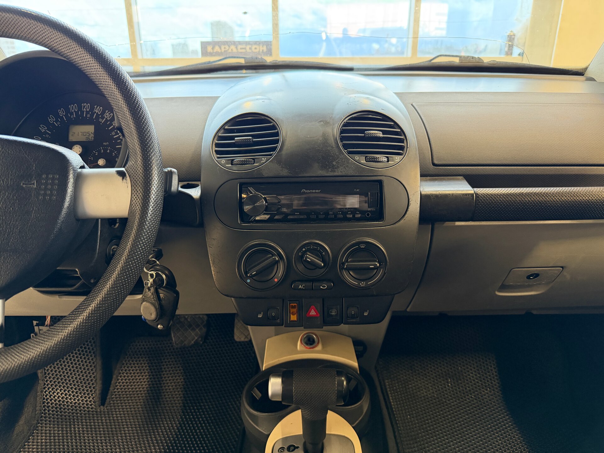 Volkswagen Beetle, I (A4) 1998 Volkswagen Beetle, I (A4) 1998