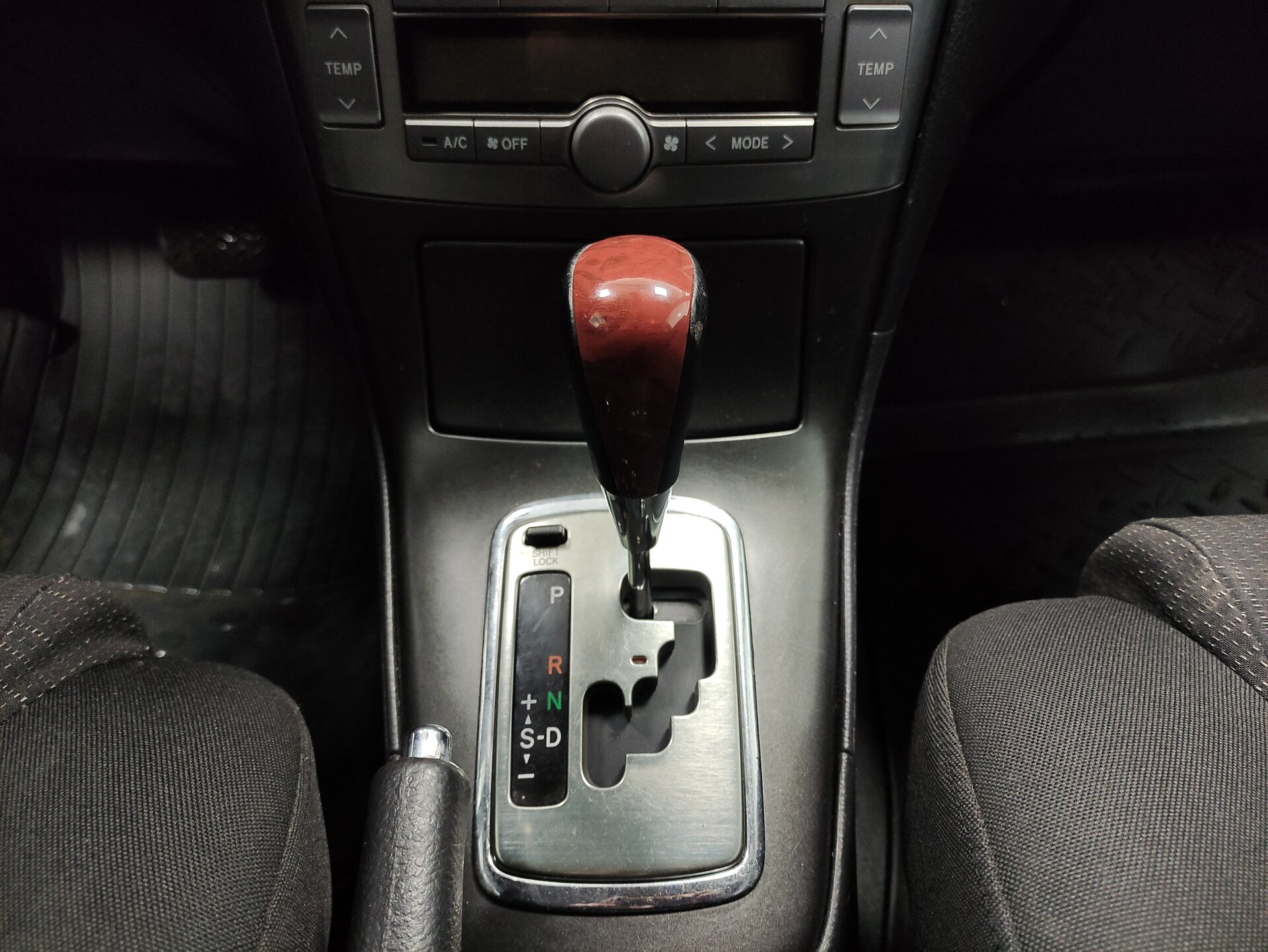 Toyota Avensis, II Рестайлинг 2007