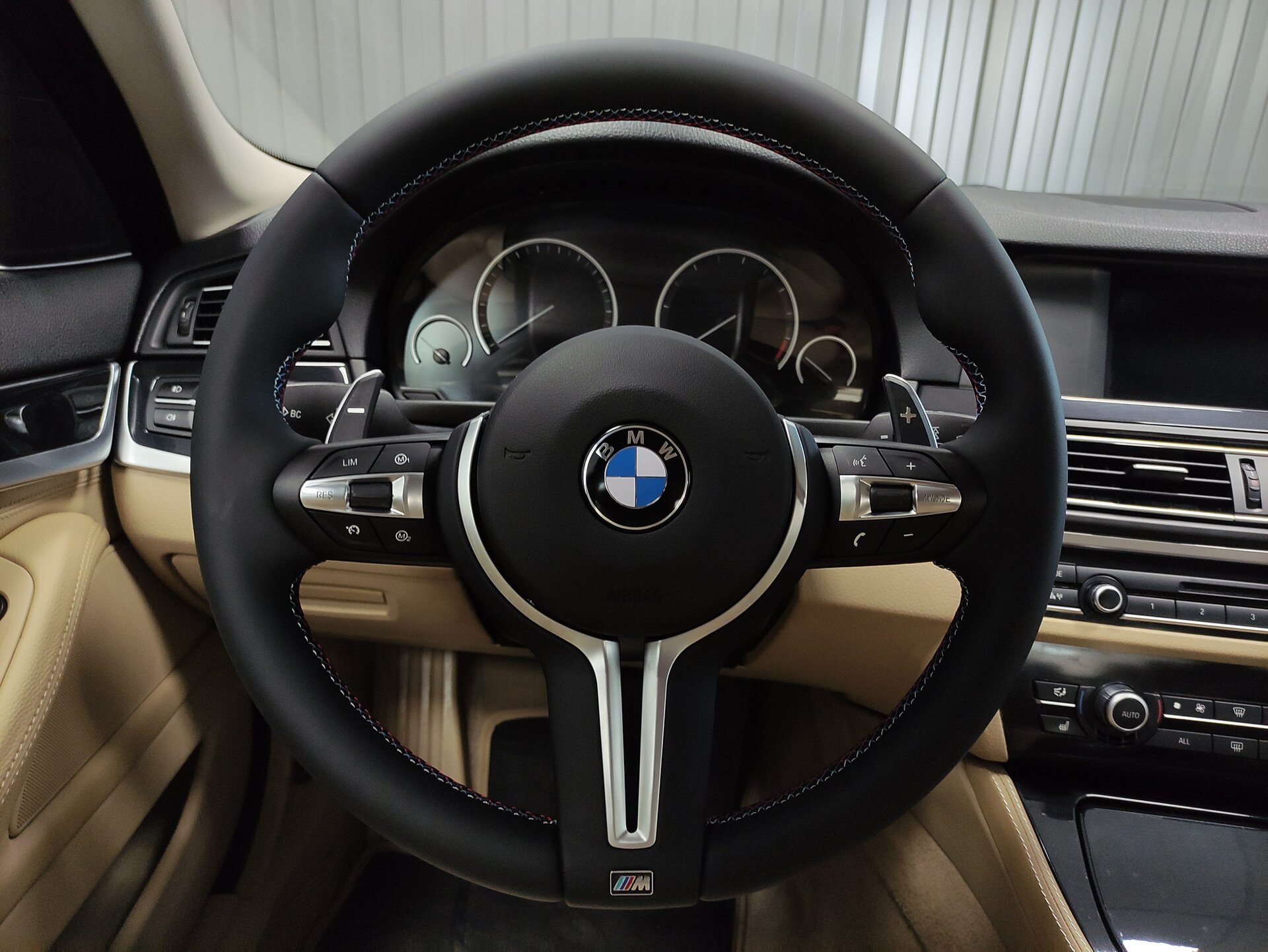 BMW 5 серии, VI (F10/F11/F07) 2012