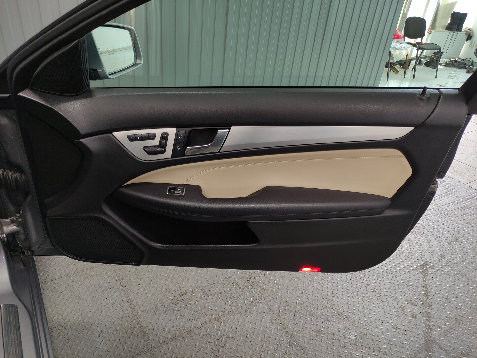Mercedes-Benz C-Класс, III (W204) Рестайлинг 2011 Mercedes-Benz C-Класс, III (W204) Рестайлинг 2011