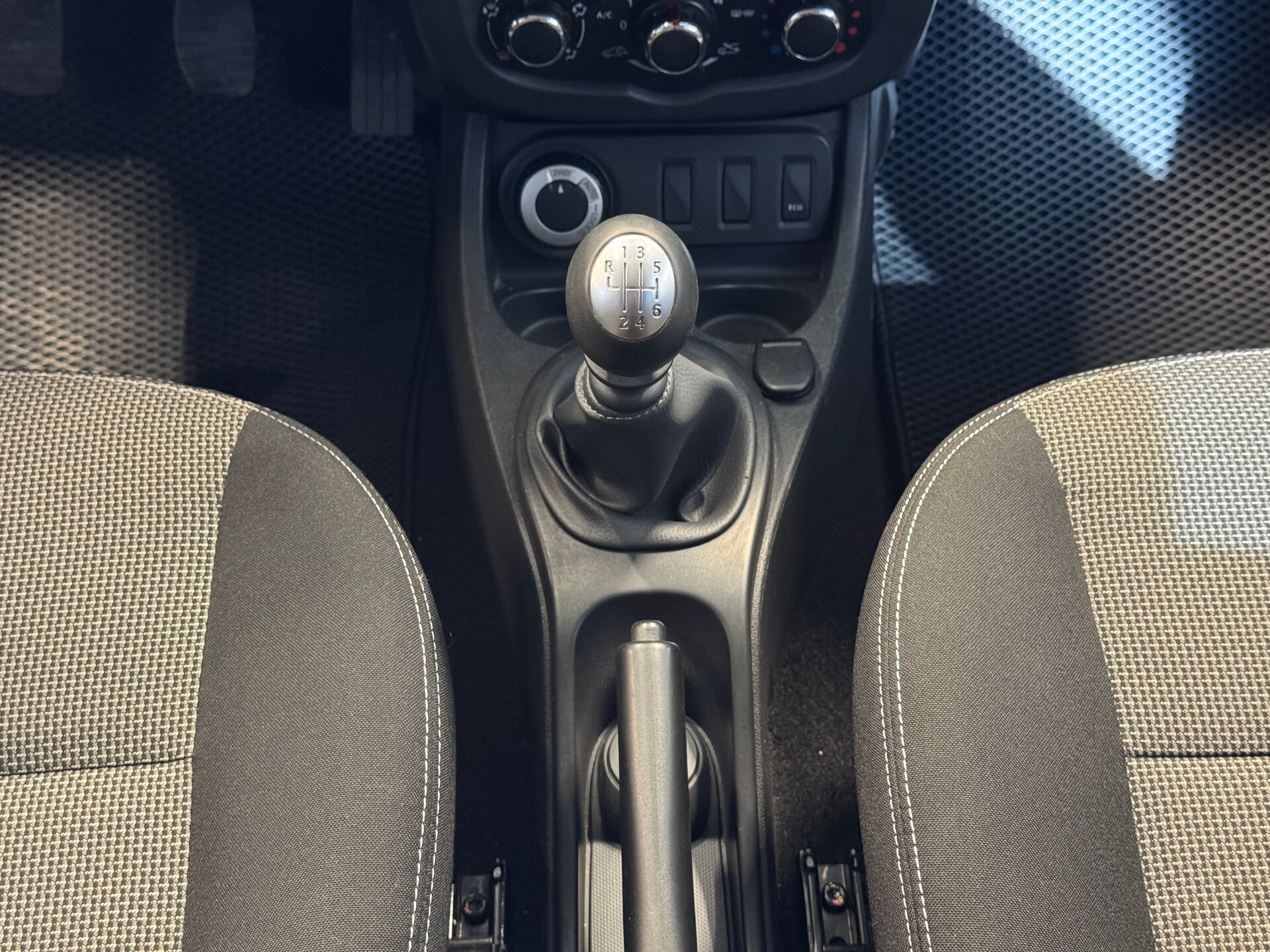 Renault Duster, I Рестайлинг 2015
