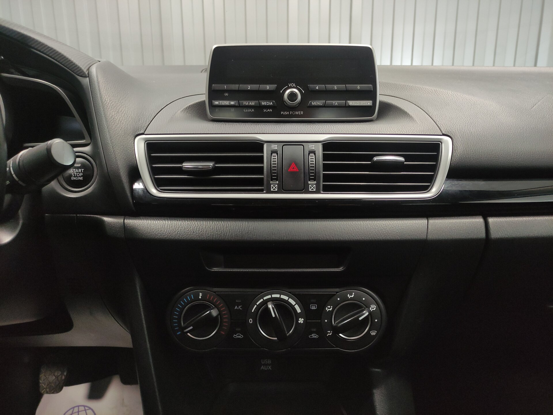 Mazda 3, III (BM) 2014