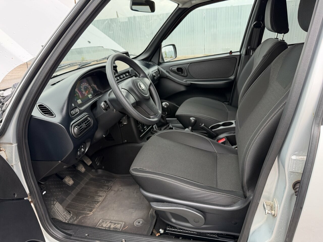 Lada (ВАЗ) Niva Travel, I 2021 Lada (ВАЗ) Niva Travel, I 2021