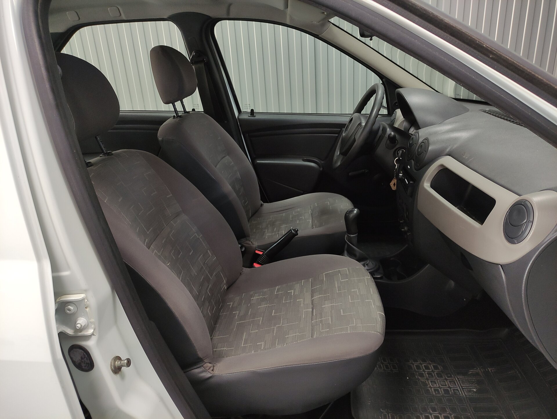 Renault Logan, I Рестайлинг 2014 Renault Logan, I Рестайлинг 2014