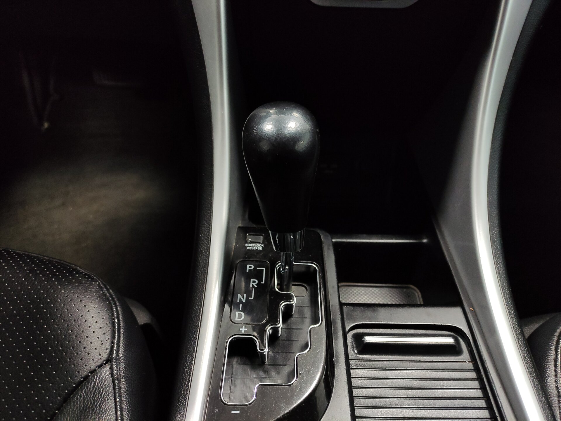 Hyundai Sonata, VI (YF) 2011