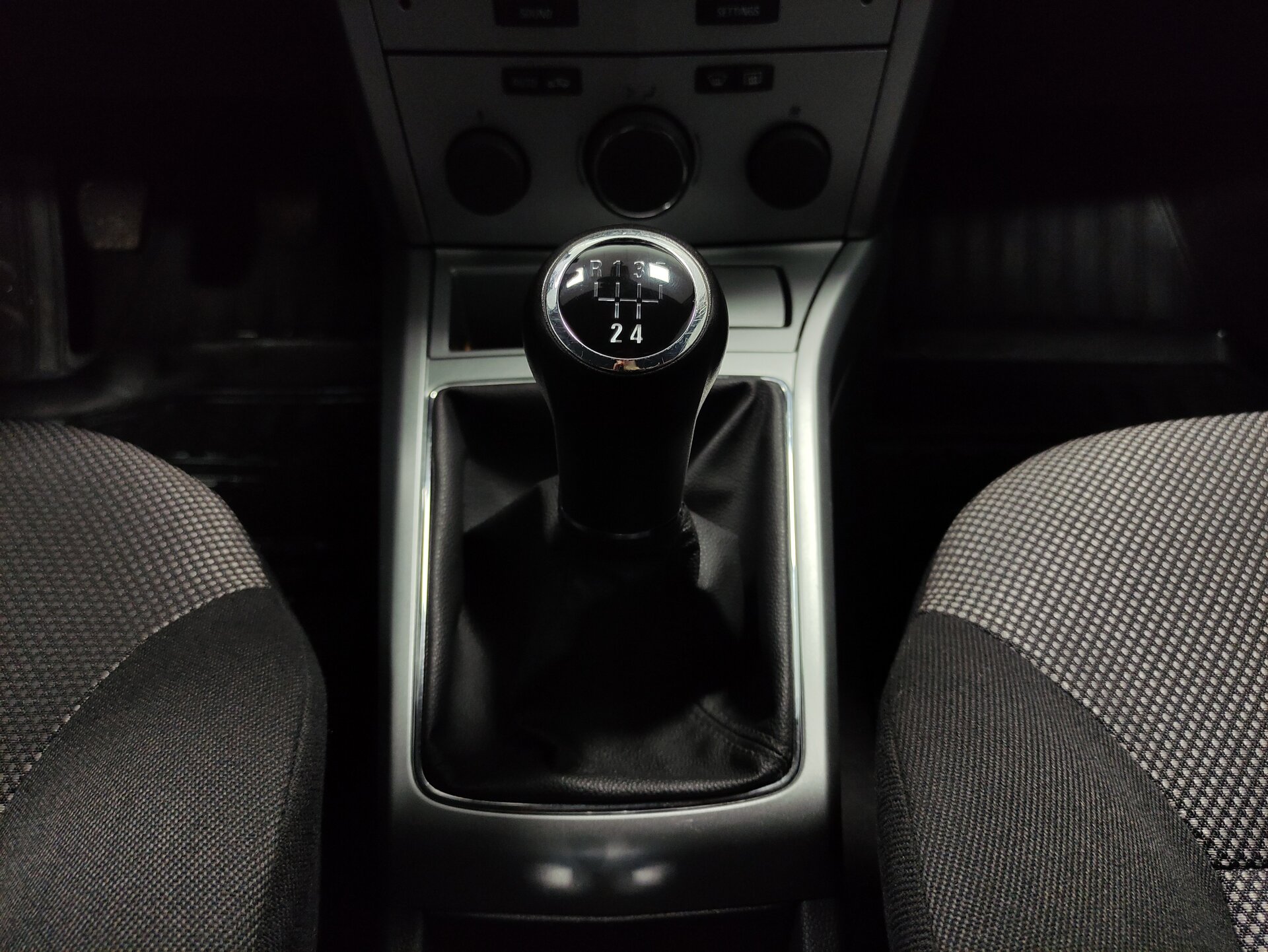 Opel Astra, H Рестайлинг 2013 Opel Astra, H Рестайлинг 2013