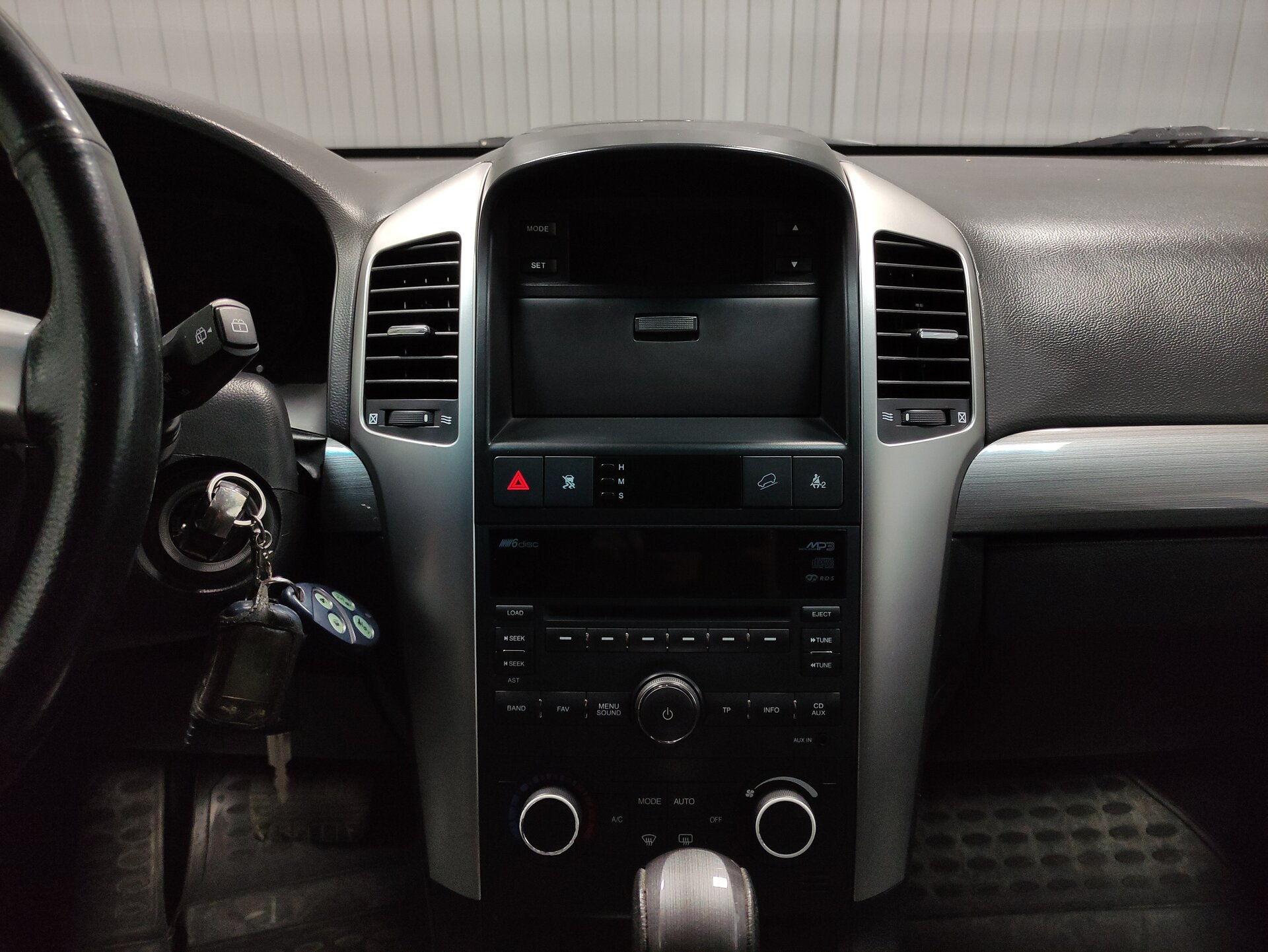Chevrolet Captiva, I 2011