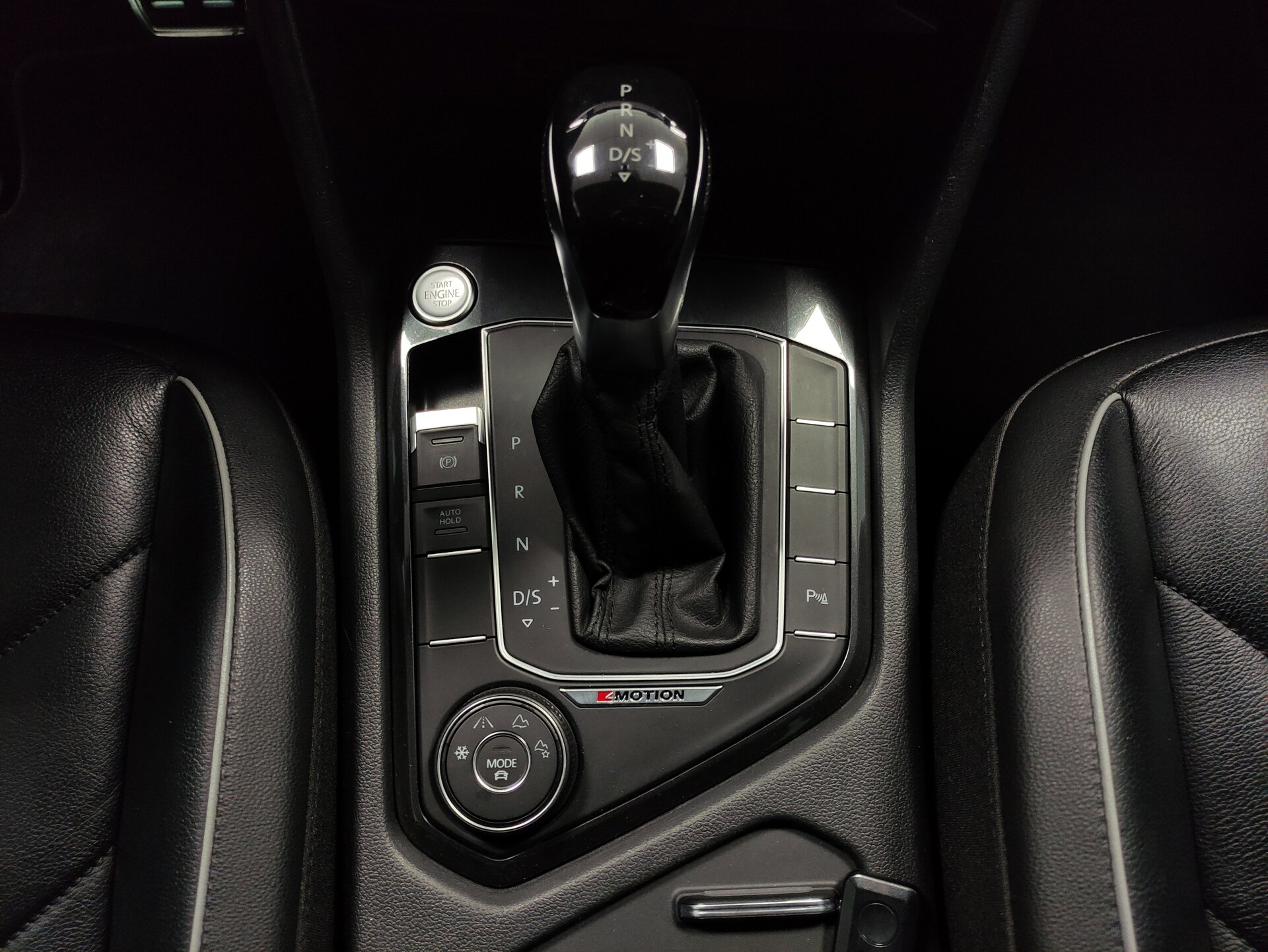 Volkswagen Tiguan, II 2018