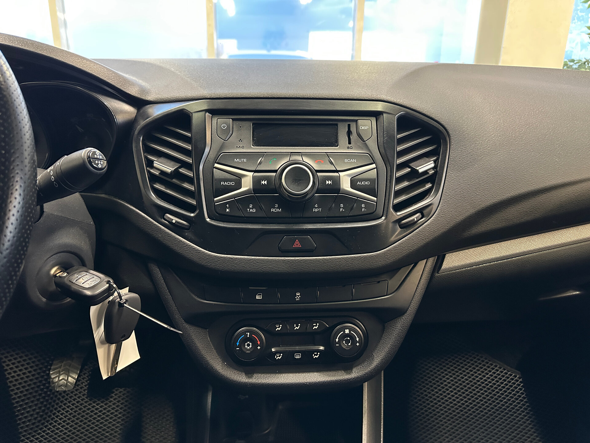Lada (ВАЗ) Vesta, I 2017