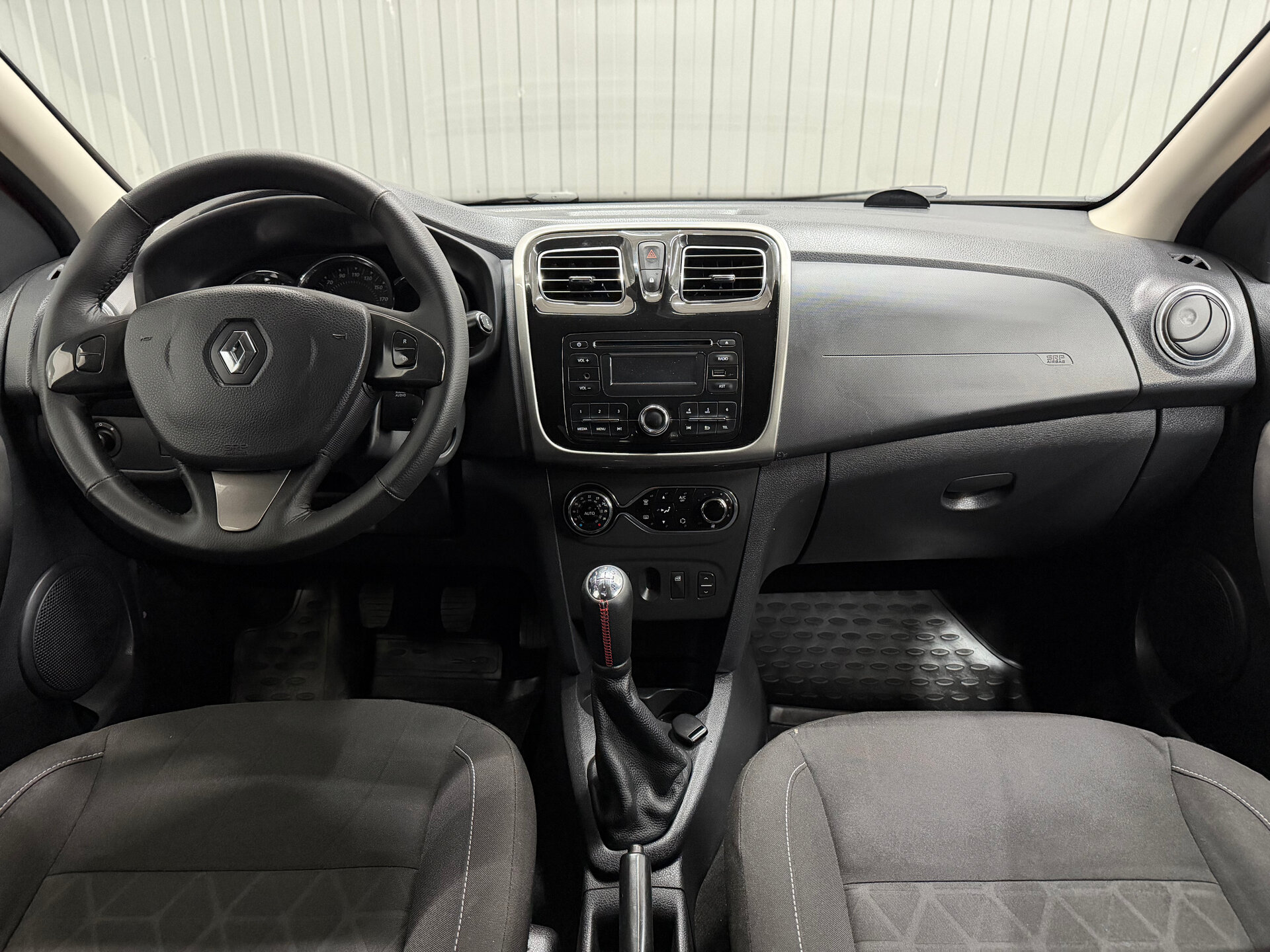Renault Sandero, II 2017
