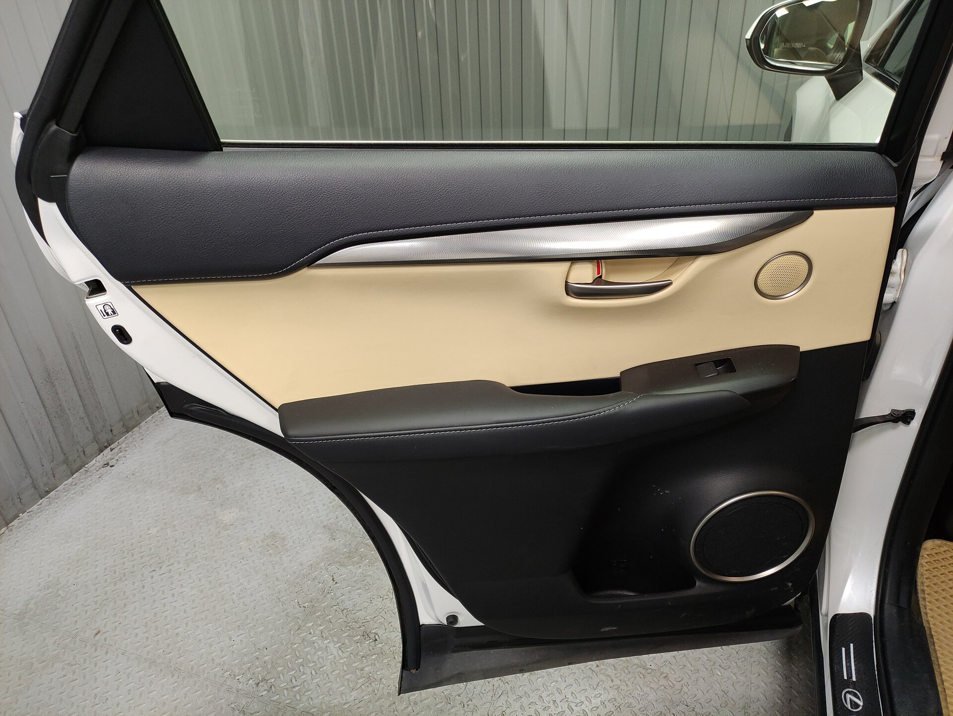 Lexus NX, I 2015
