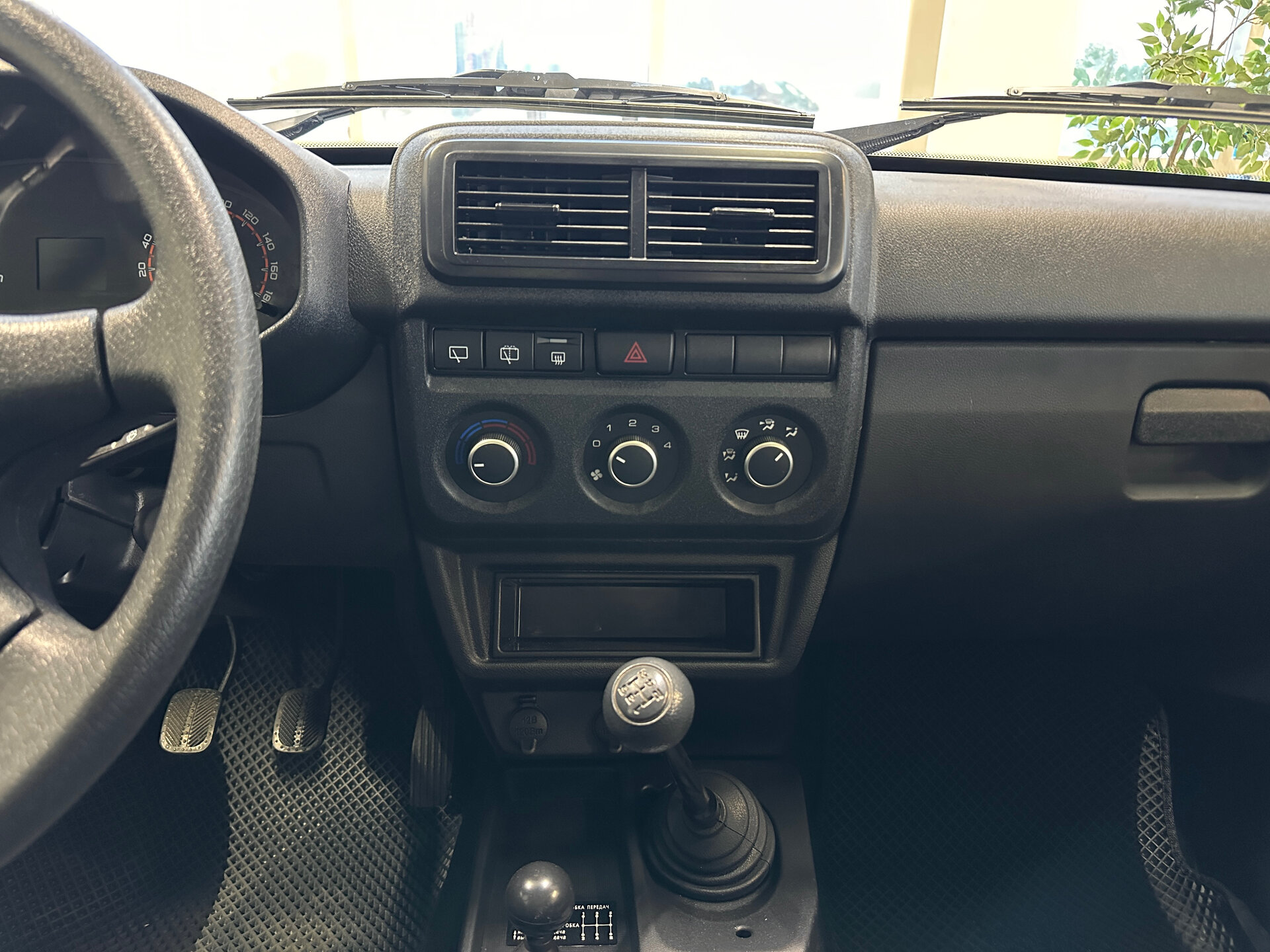 Lada (ВАЗ) Niva Legend, I 2024