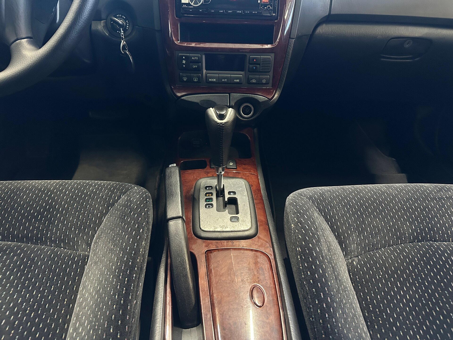 Hyundai Sonata, IV (EF) Рестайлинг 2007 Hyundai Sonata, IV (EF) Рестайлинг 2007