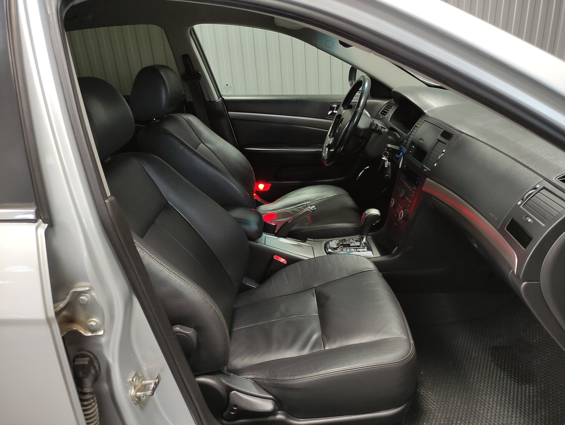 Chevrolet Epica, V250 Рестайлинг 2011