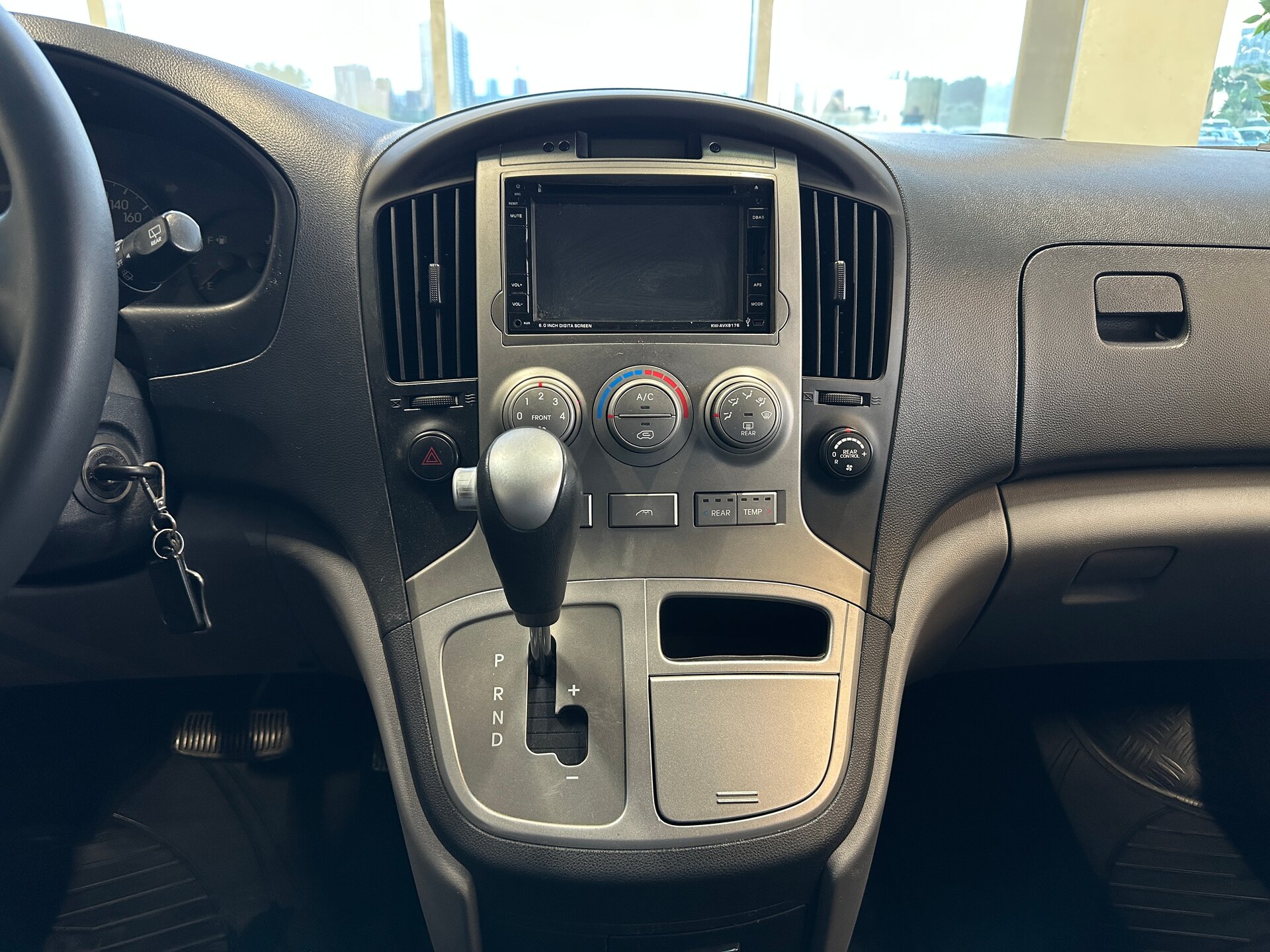 Hyundai Grand Starex, I 2011 Hyundai Grand Starex, I 2011