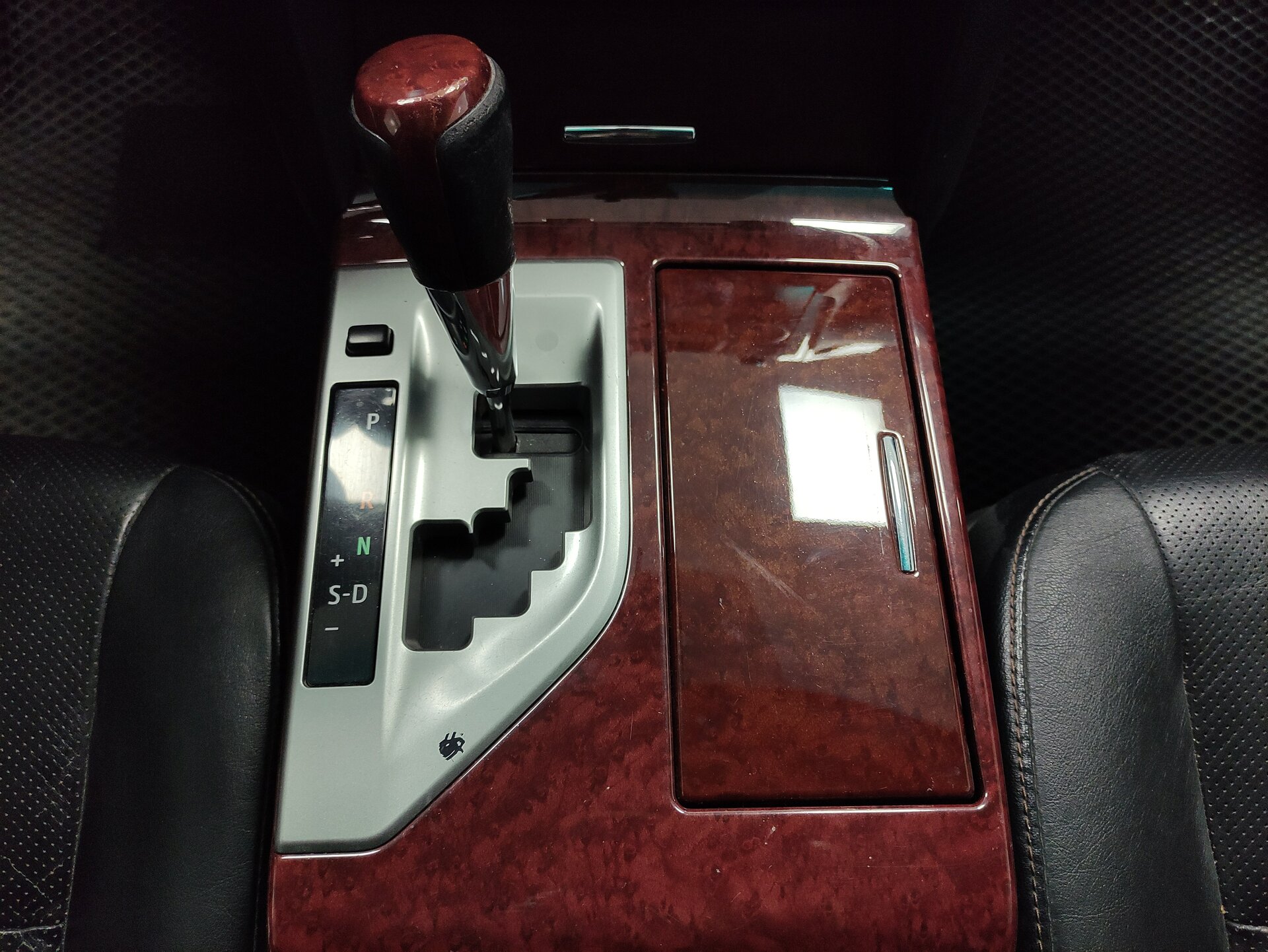 Toyota Camry, VII (XV50) 2011