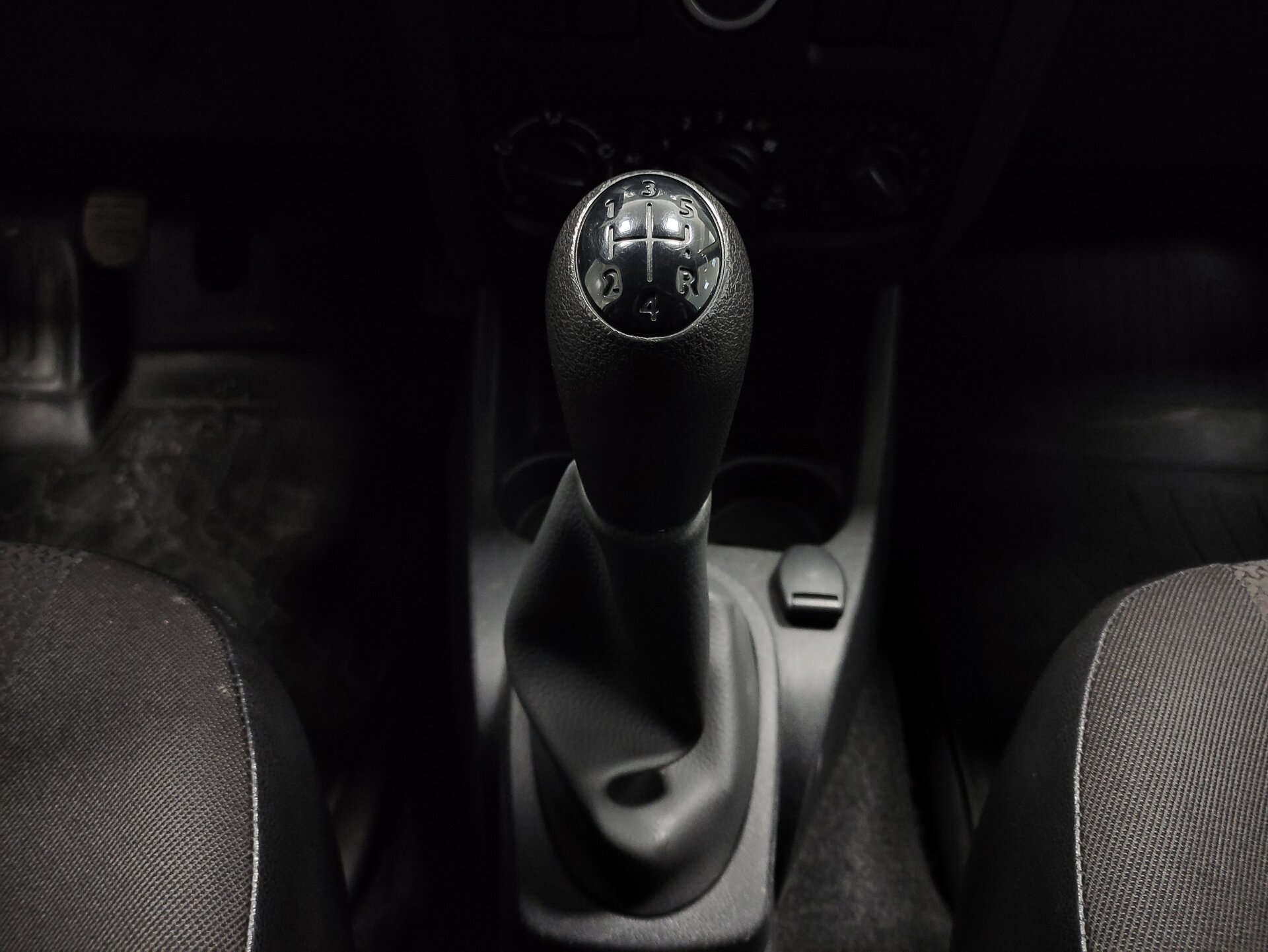 Lada (ВАЗ) Largus, I 2013