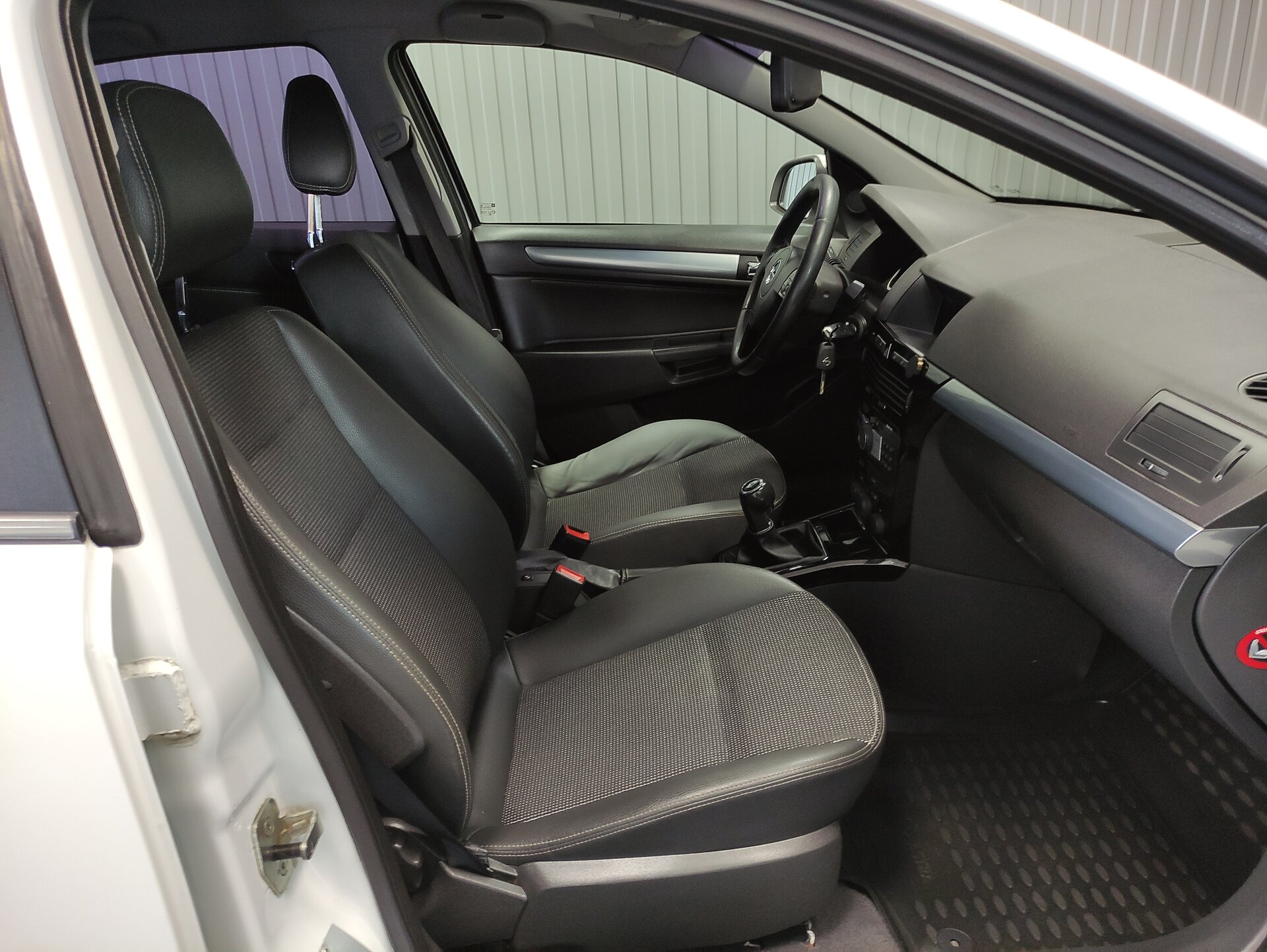 Opel Astra, H Рестайлинг 2011 Opel Astra, H Рестайлинг 2011