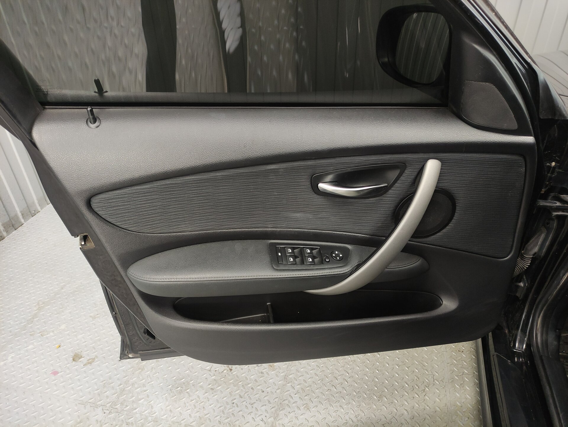BMW 1 серии, I (E81/E82/E87/E88) Рестайлинг 2011 BMW 1 серии, I (E81/E82/E87/E88) Рестайлинг 2011