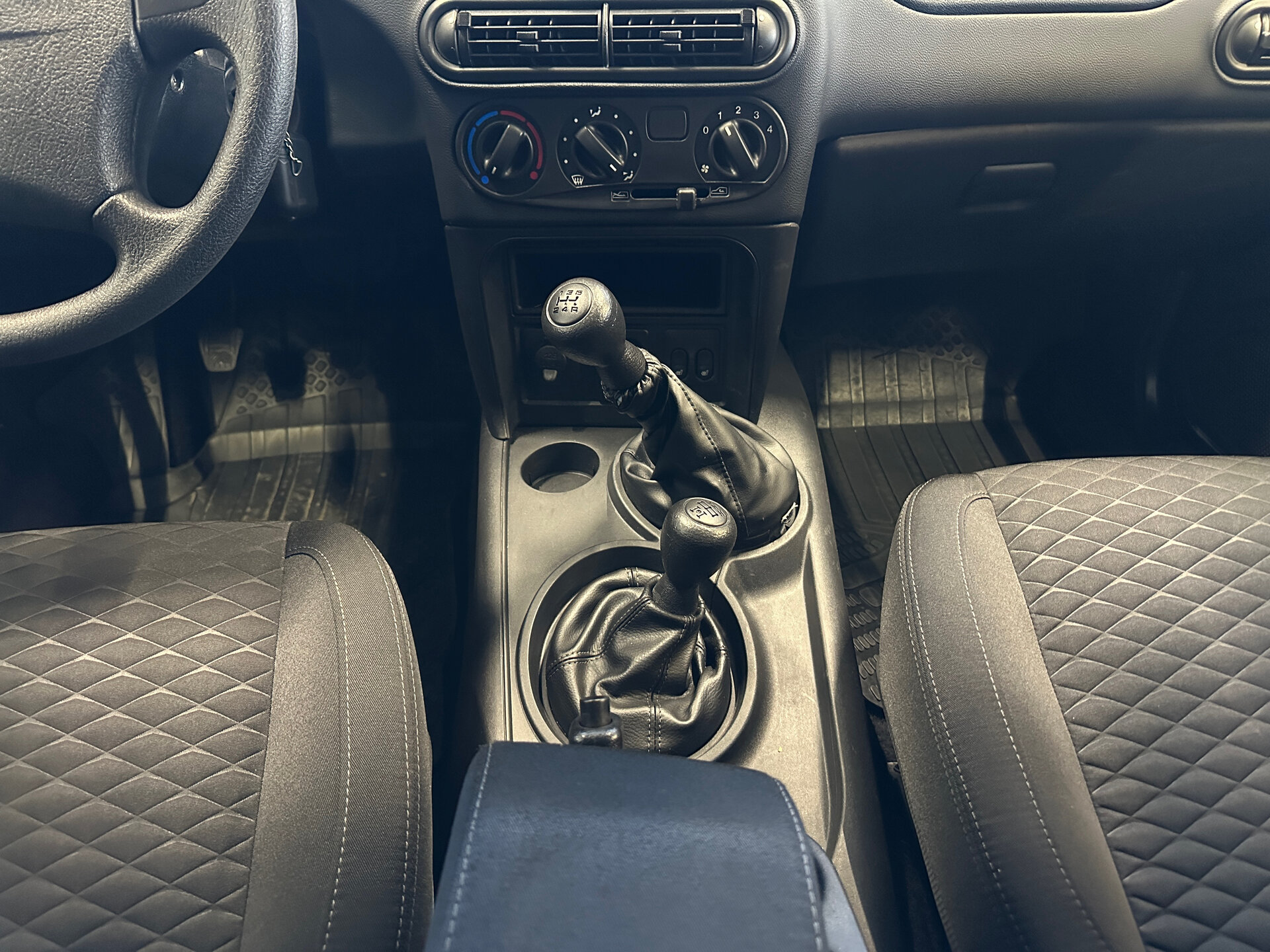 Lada (ВАЗ) Niva Travel, I 2023