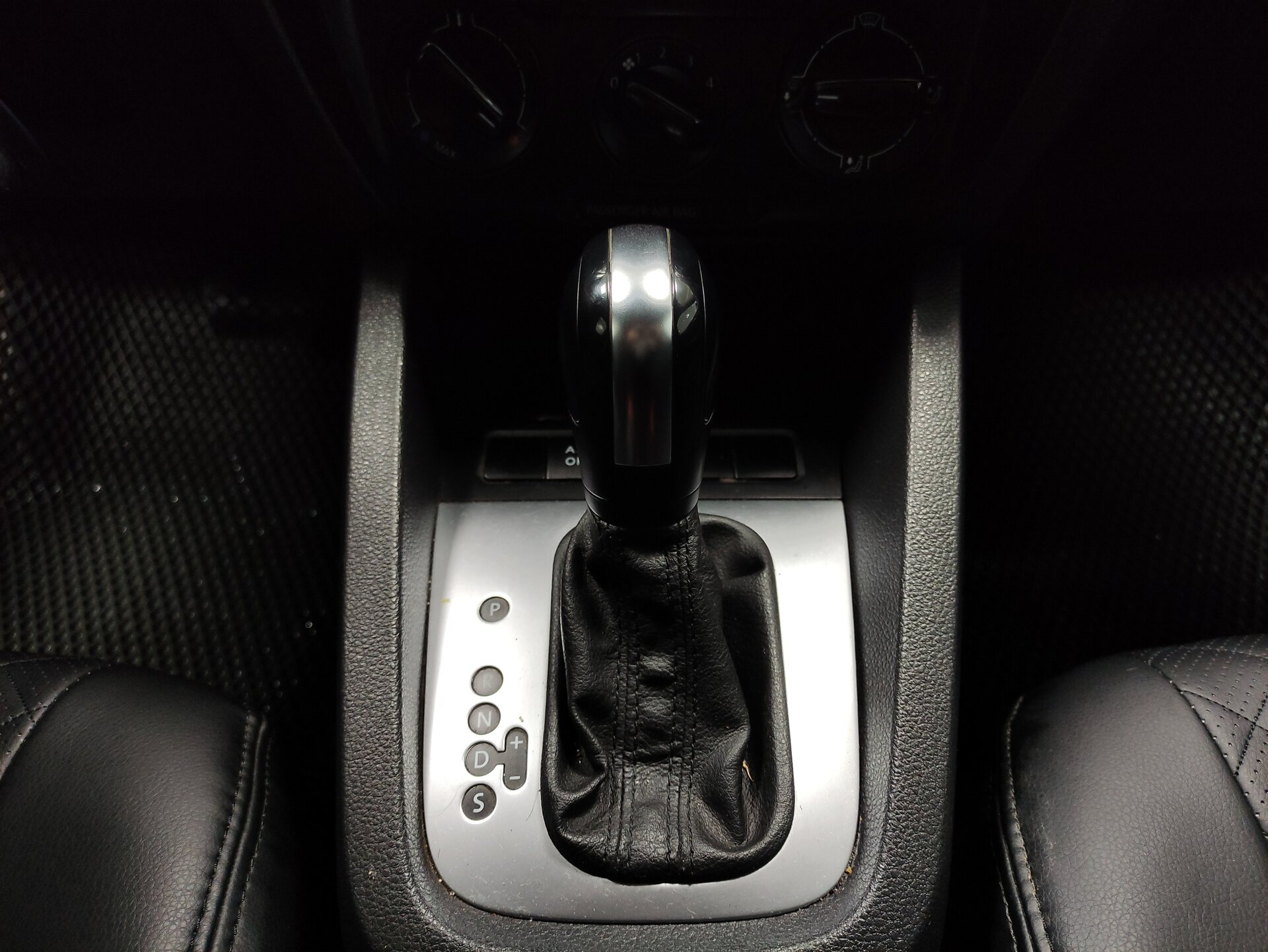Volkswagen Jetta, VI Рестайлинг 2014