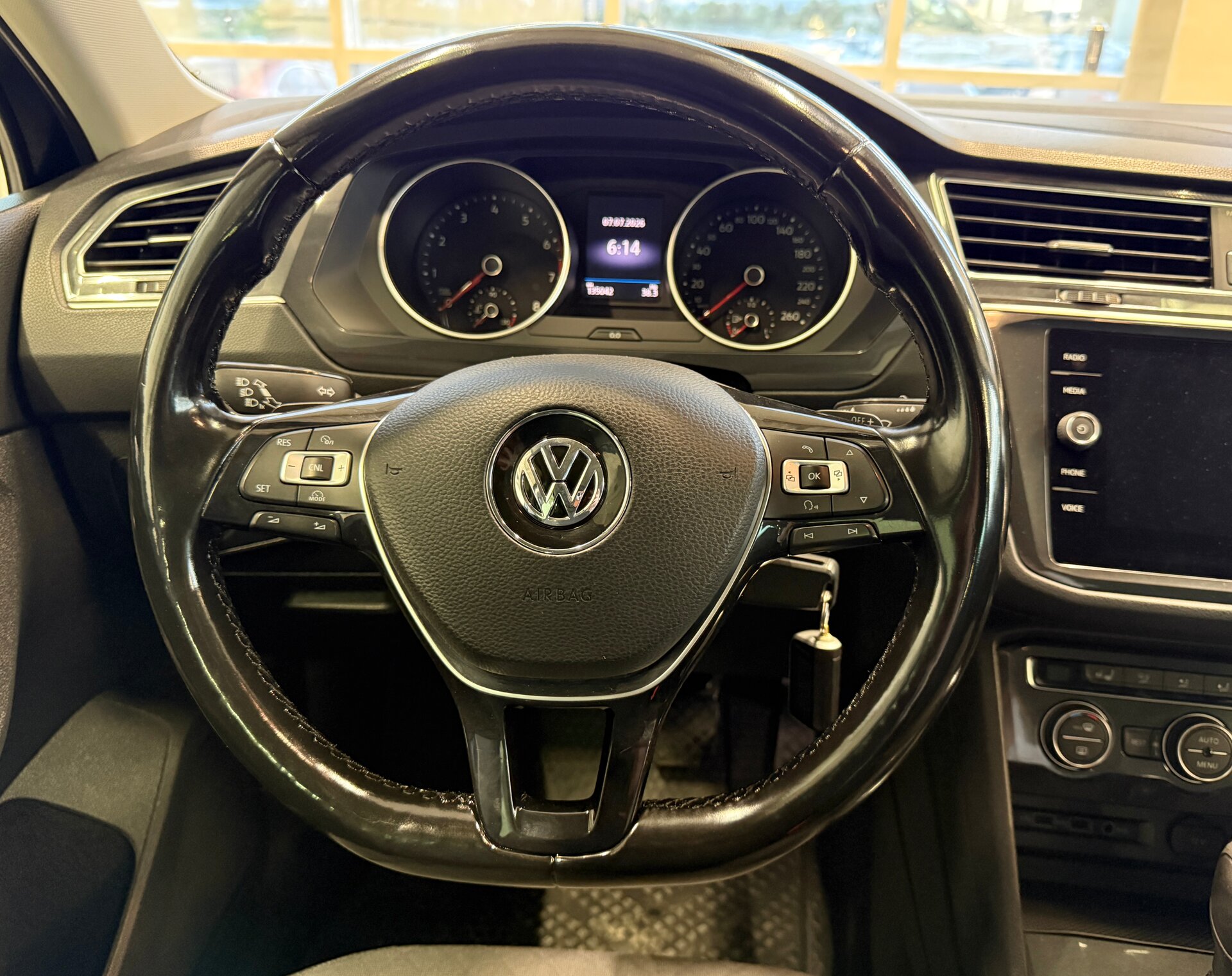 Volkswagen Tiguan, II 2017