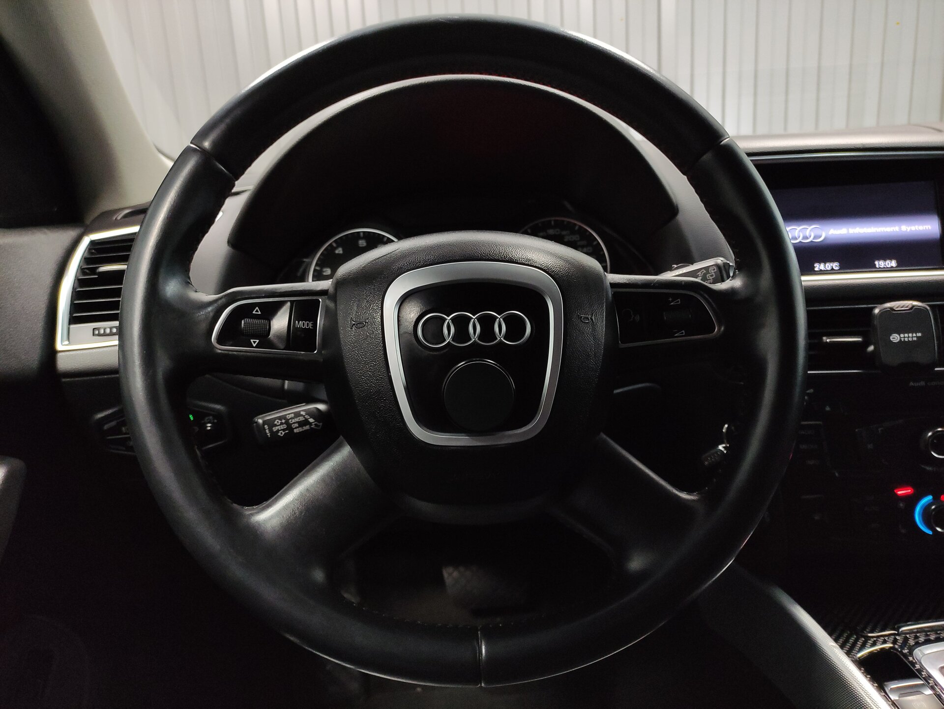 Audi Q5, I (8R) 2012 Audi Q5, I (8R) 2012