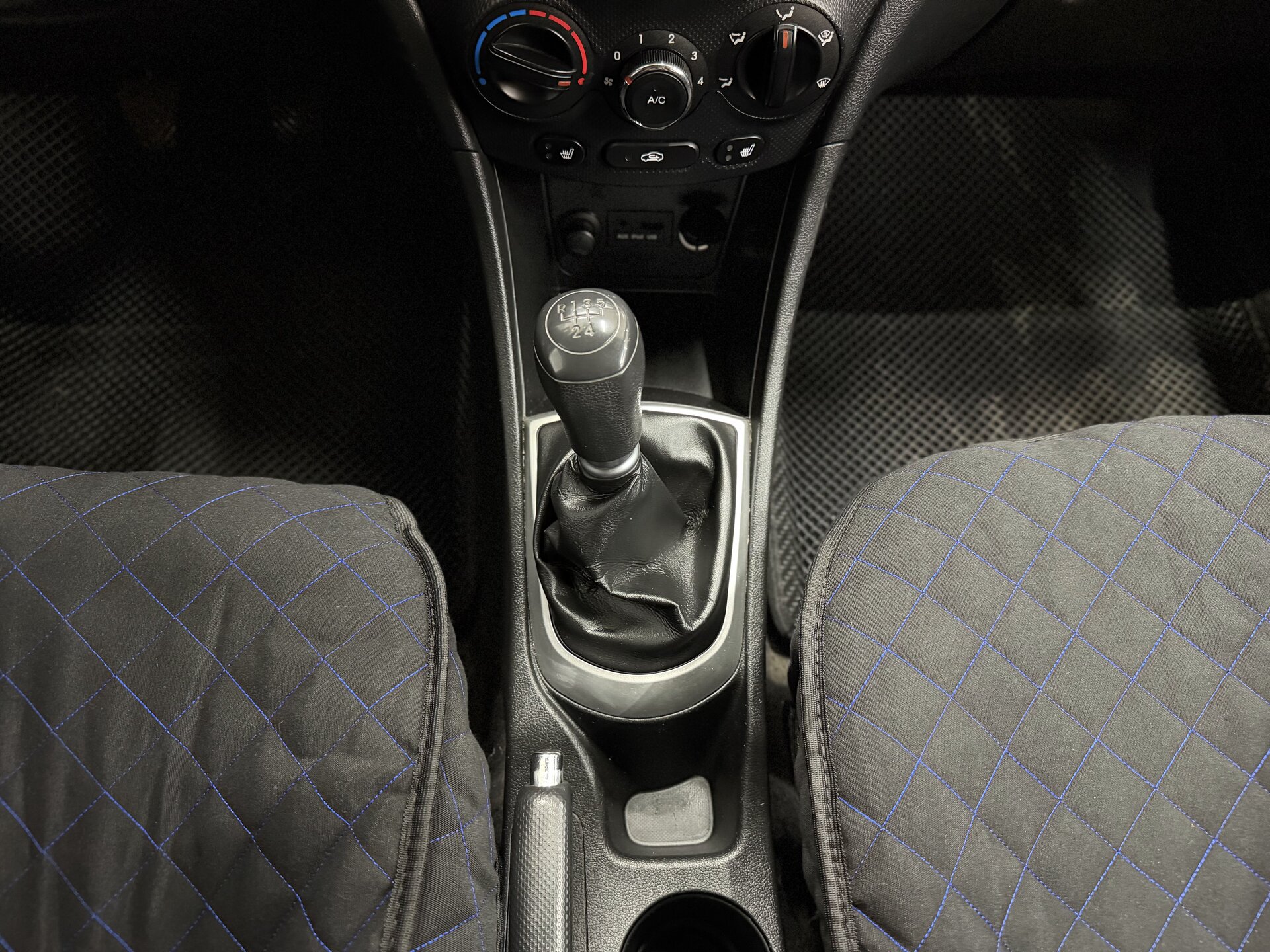 Hyundai Solaris, I 2013