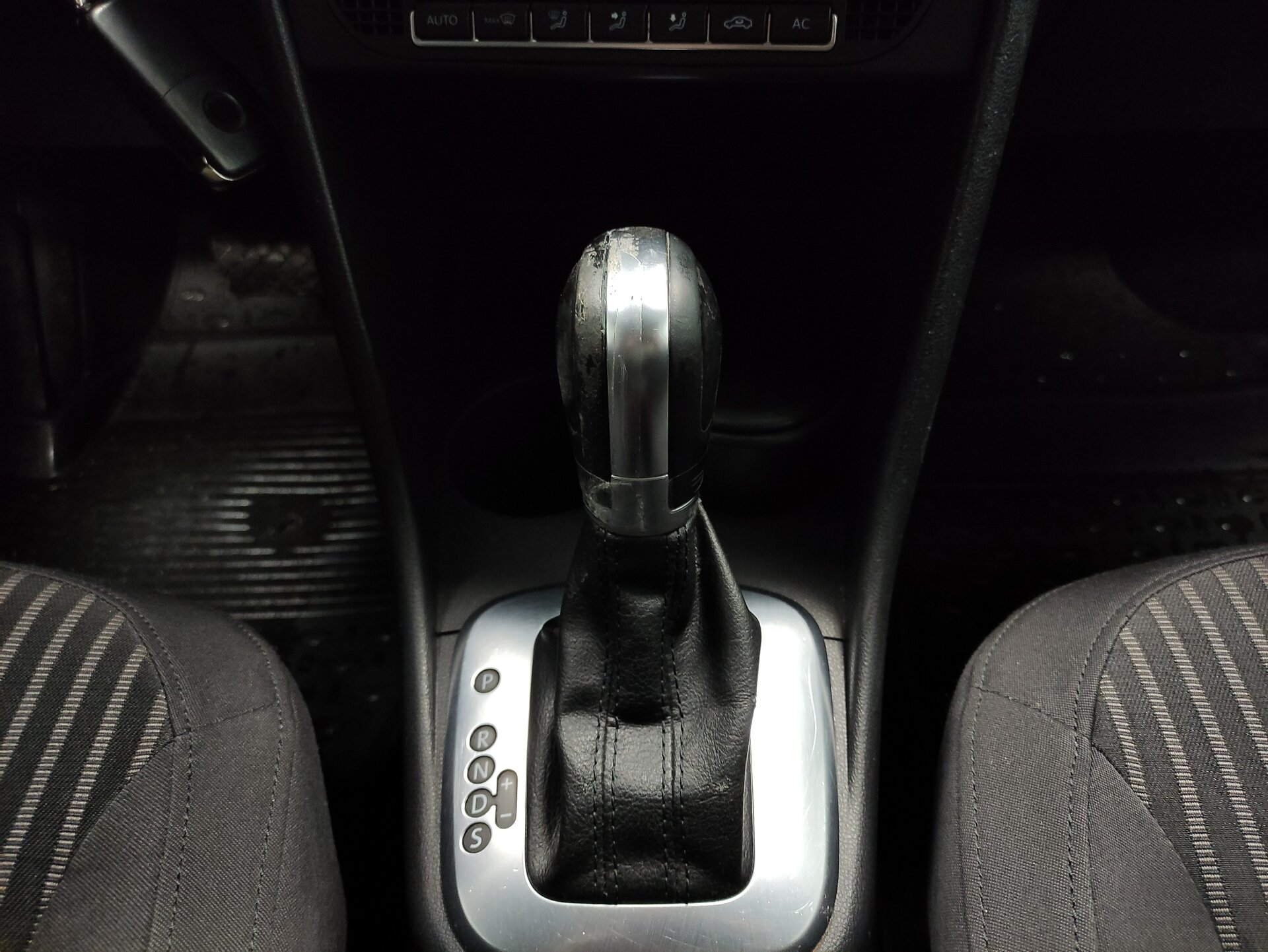 Volkswagen Polo, V 2013