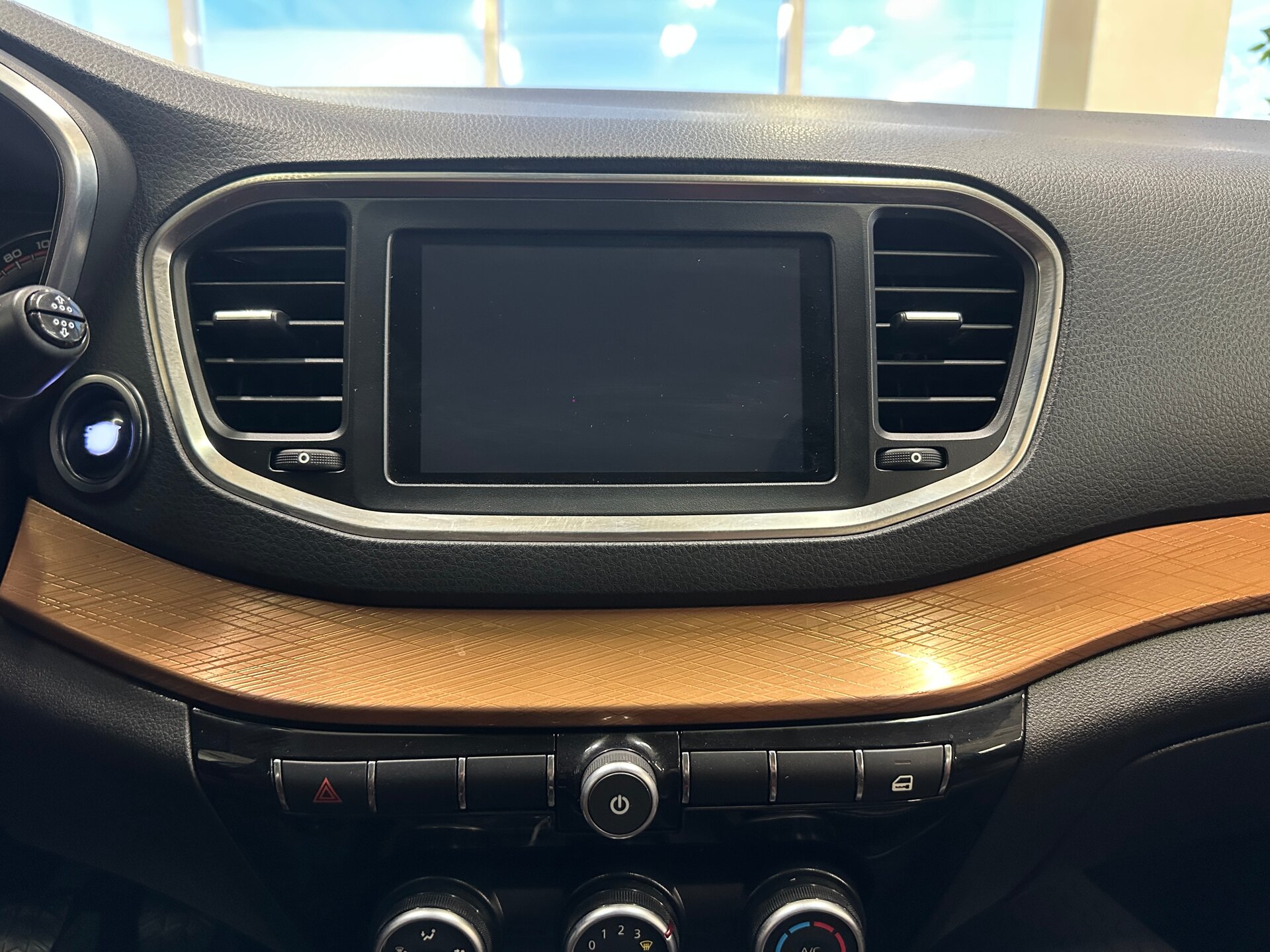 Lada (ВАЗ) Vesta, I Рестайлинг (NG) 2023 Lada (ВАЗ) Vesta, I Рестайлинг (NG) 2023
