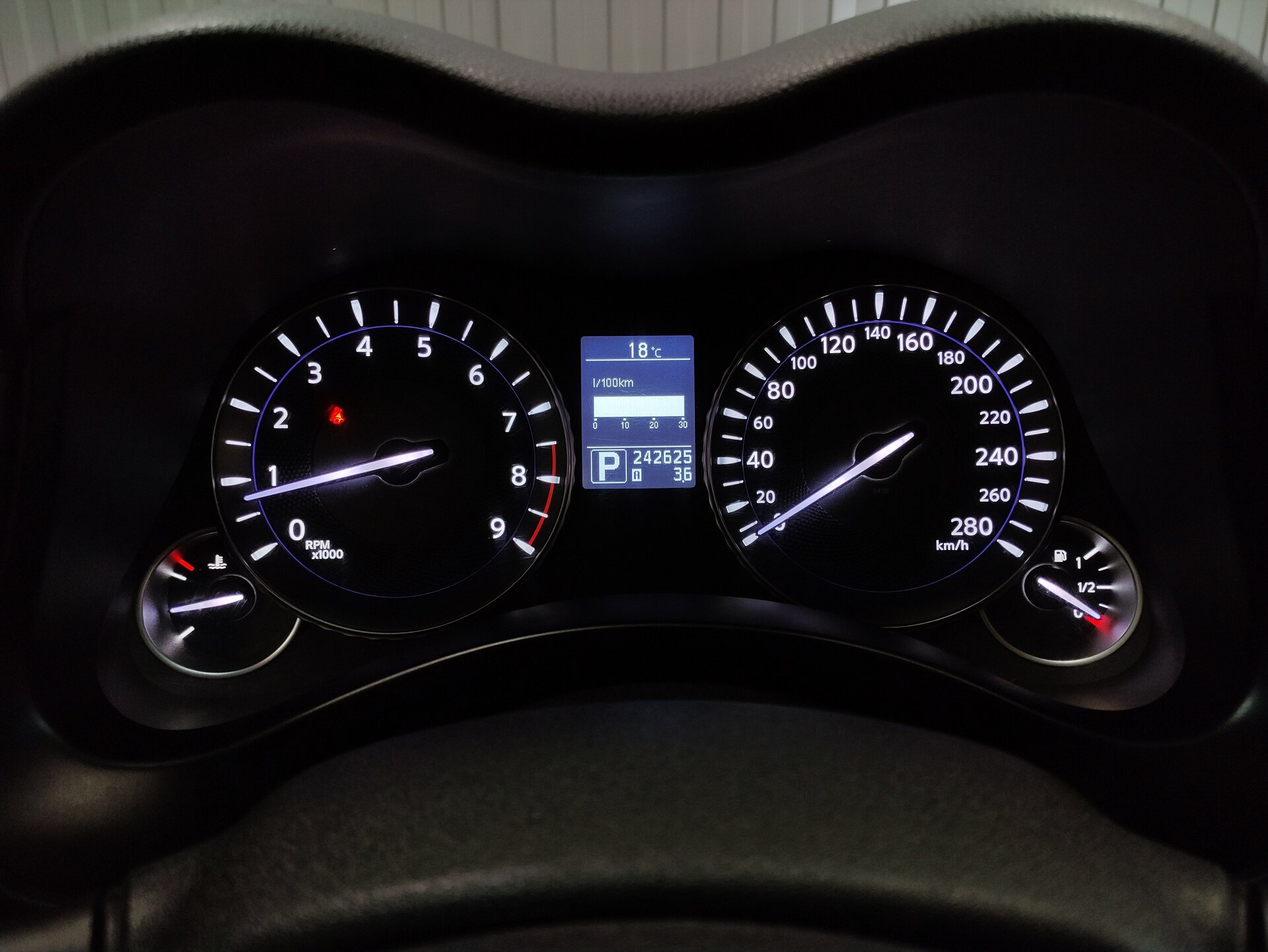Infiniti M, IV 2012