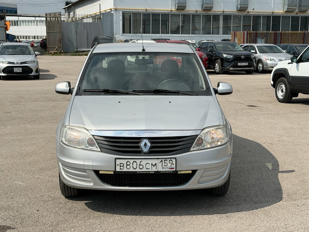 Renault Logan, I Рестайлинг 2013 Renault Logan, I Рестайлинг 2013