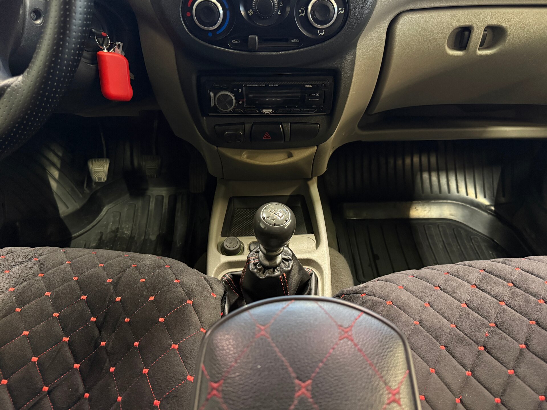 Lada (ВАЗ) Kalina, I 2011 Lada (ВАЗ) Kalina, I 2011