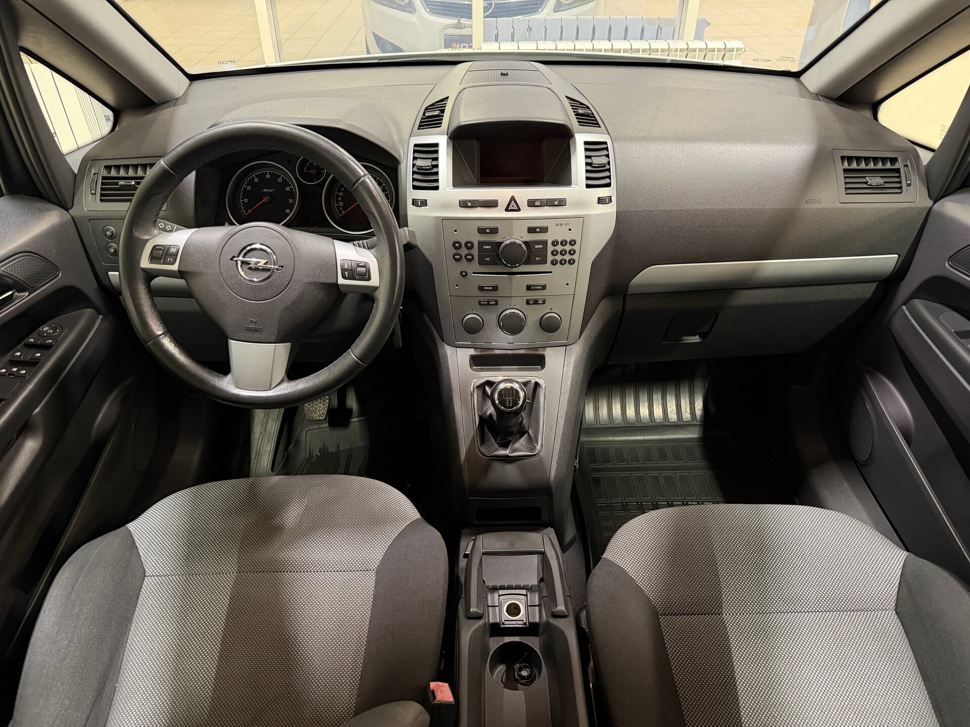 Opel Zafira, B Рестайлинг 2012