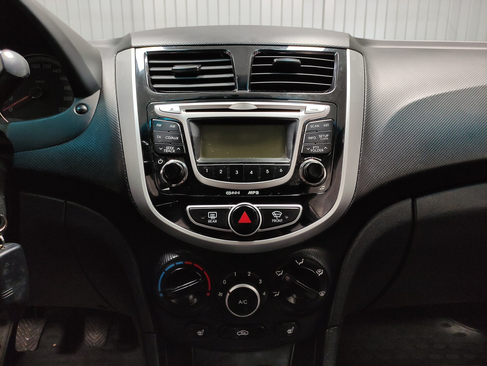Hyundai Solaris, I 2011 Hyundai Solaris, I 2011