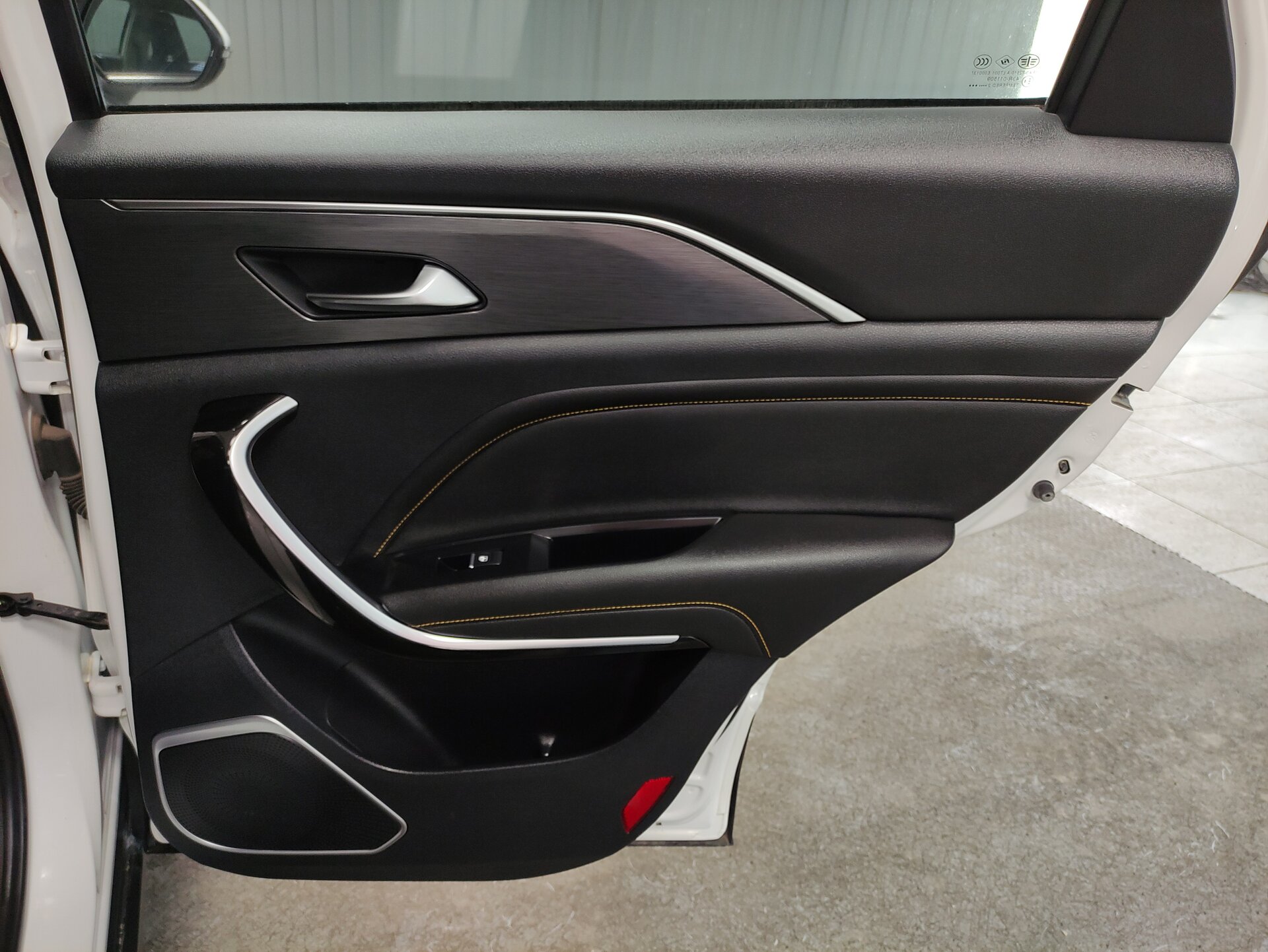 FAW Bestune T77, I 2023