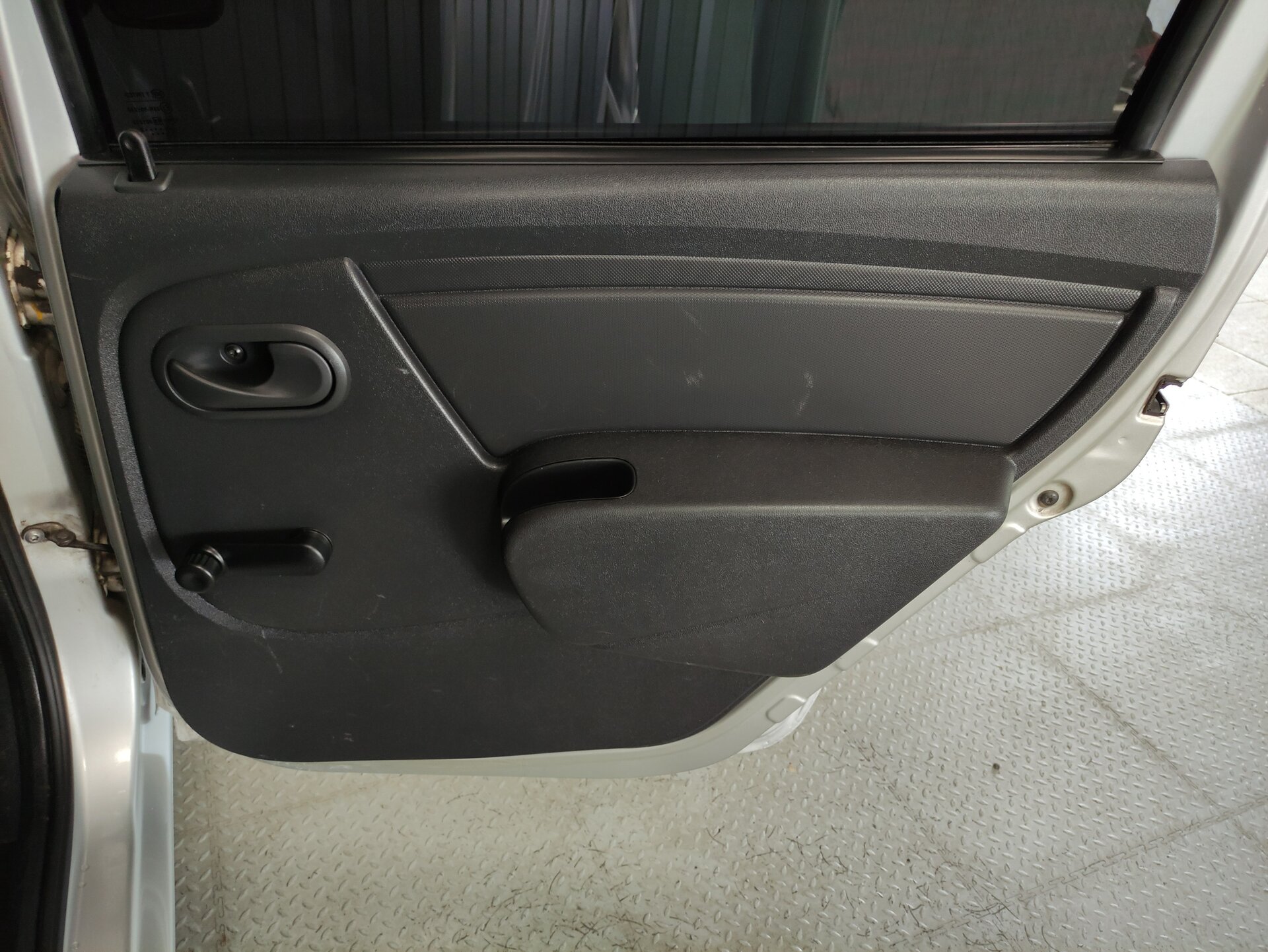 Renault Logan, I Рестайлинг 2012