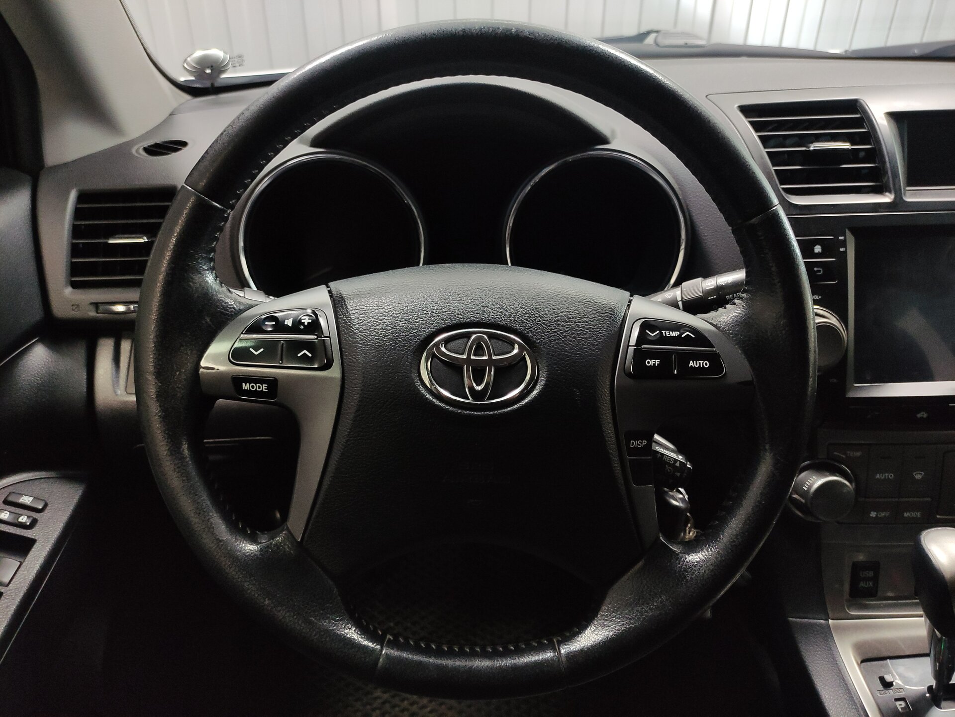 Toyota Highlander, II (XU40) Рестайлинг 2012 Toyota Highlander, II (XU40) Рестайлинг 2012