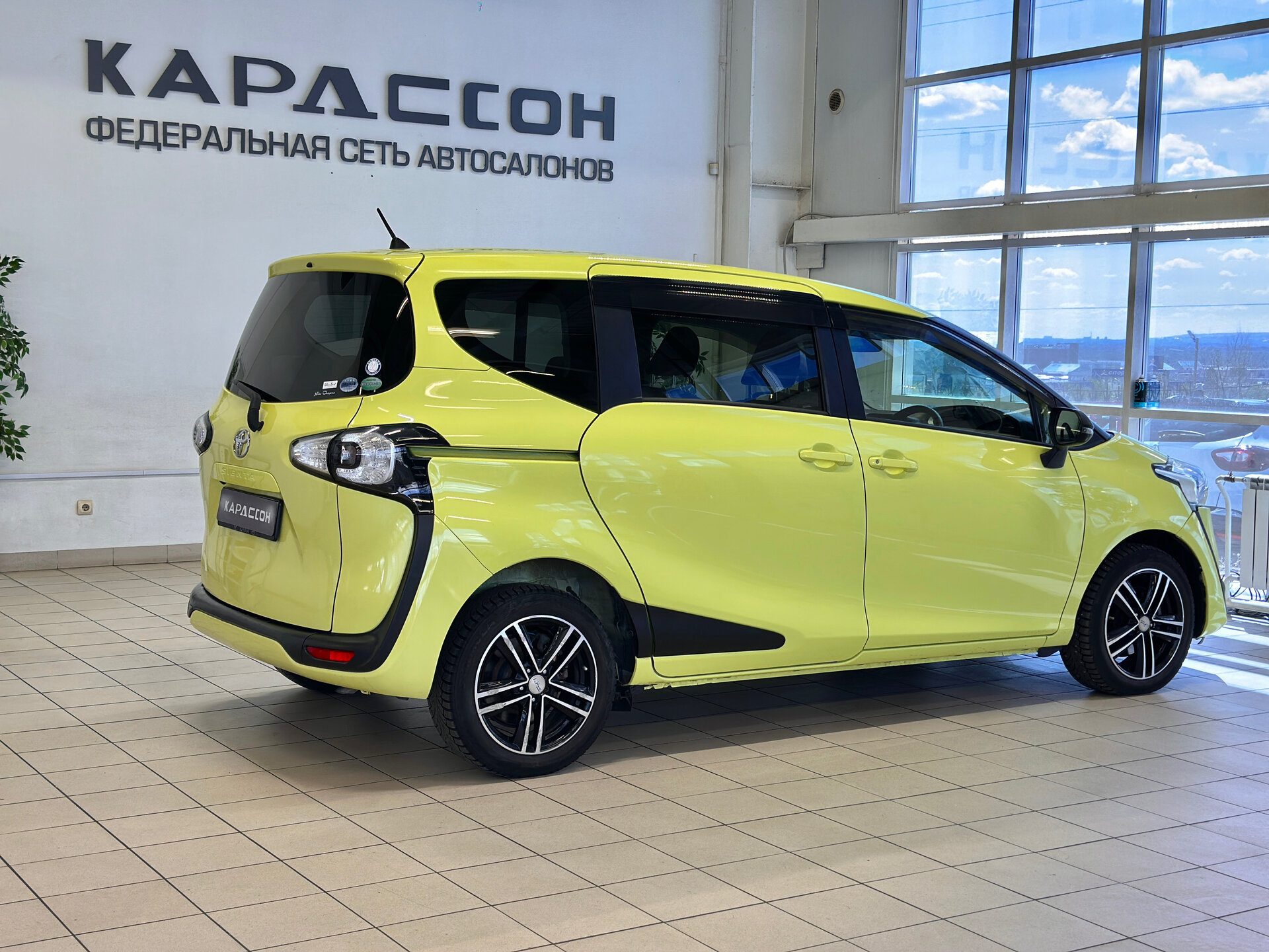 Toyota Sienta, II 2017