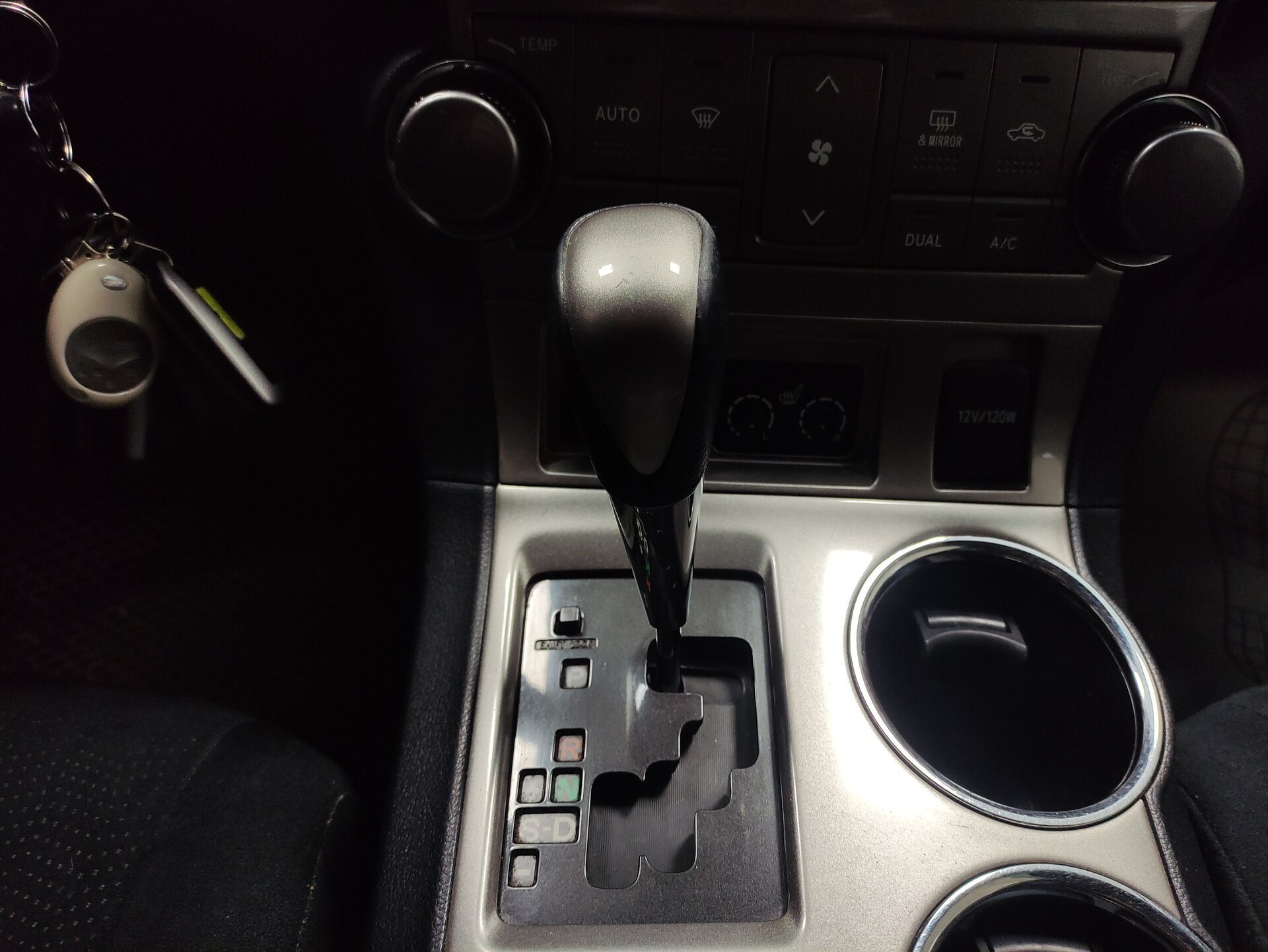 Toyota Highlander, II (XU40) Рестайлинг 2012 Toyota Highlander, II (XU40) Рестайлинг 2012