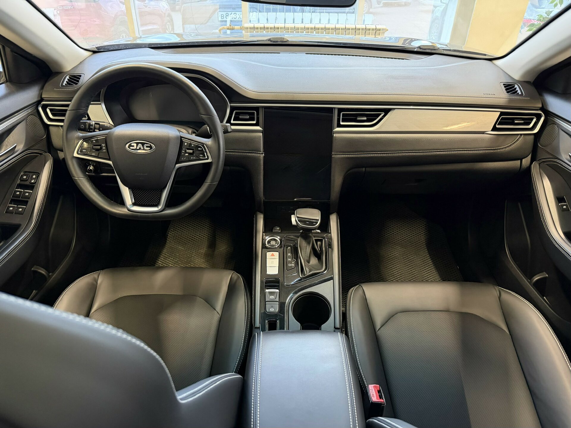 JAC J7, I 2023