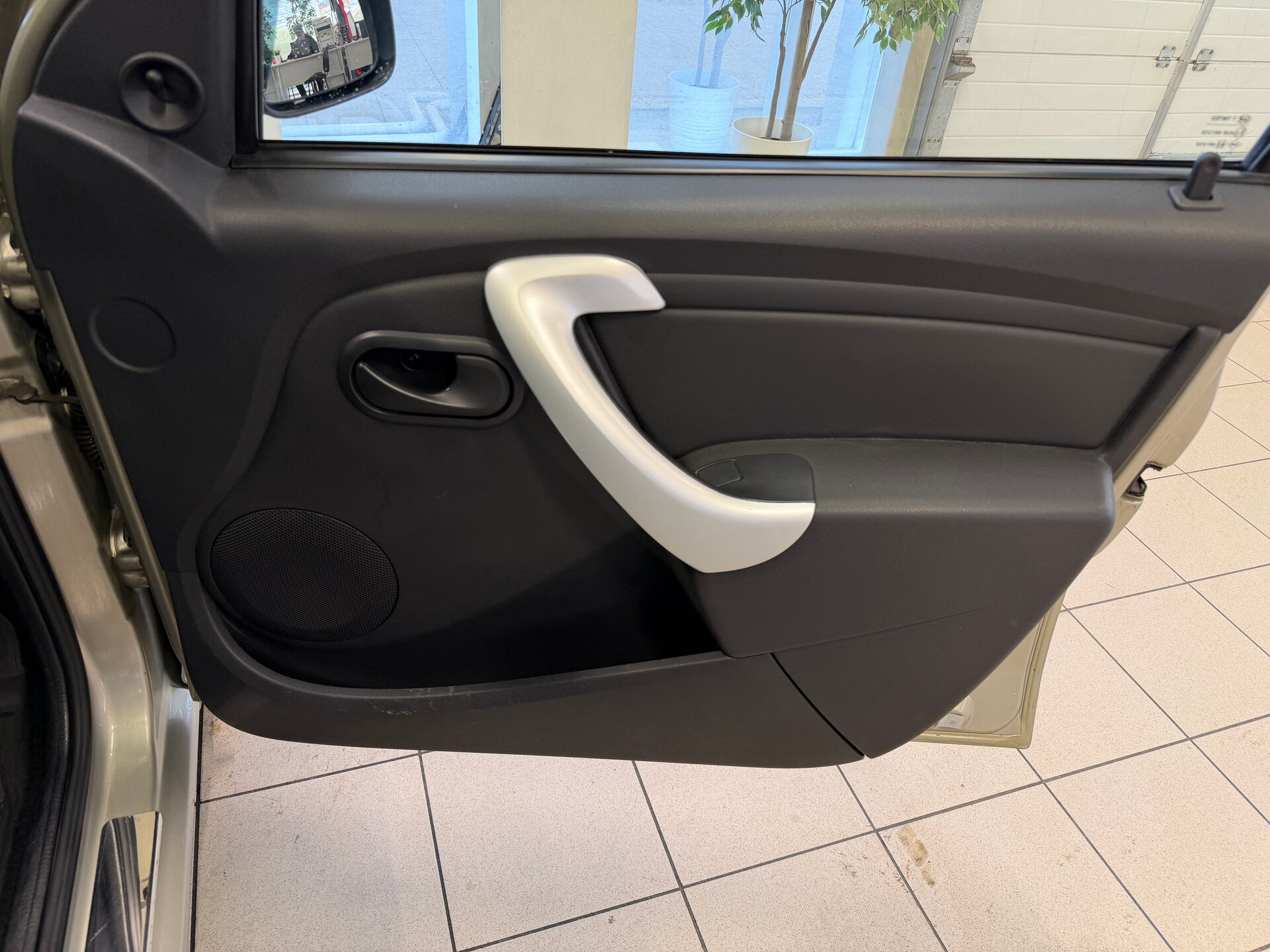 Renault Logan, I Рестайлинг 2013