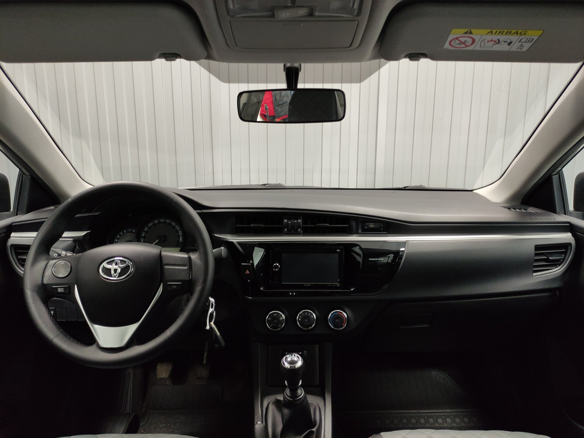 Toyota Corolla, XI (E160, E170, E180) 2014