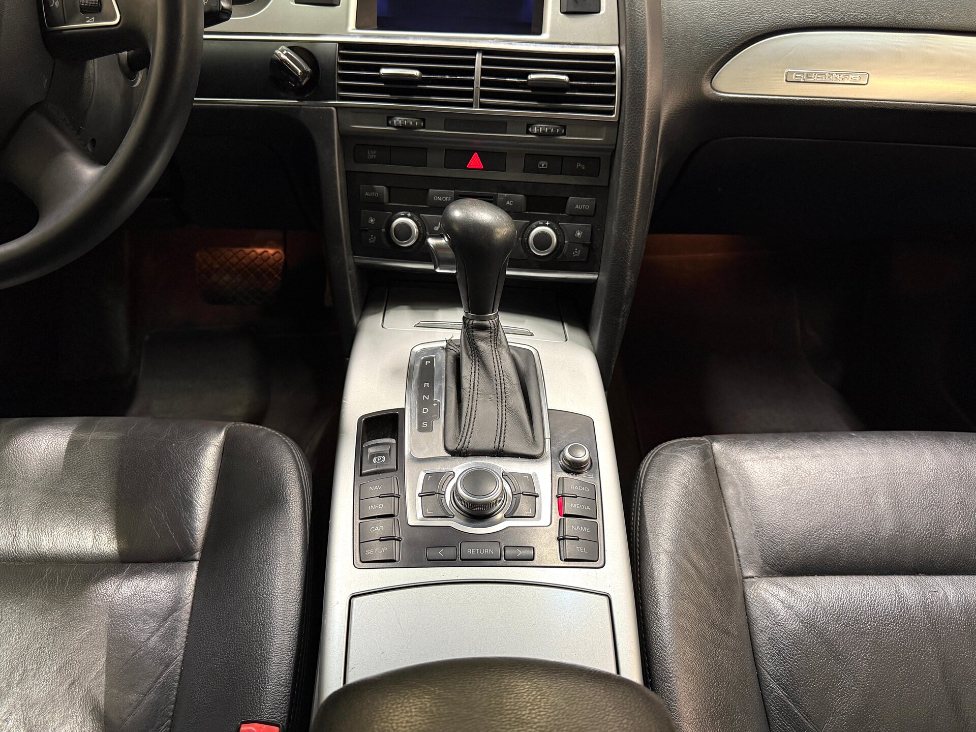Audi A6, III (C6) Рестайлинг 2010 Audi A6, III (C6) Рестайлинг 2010