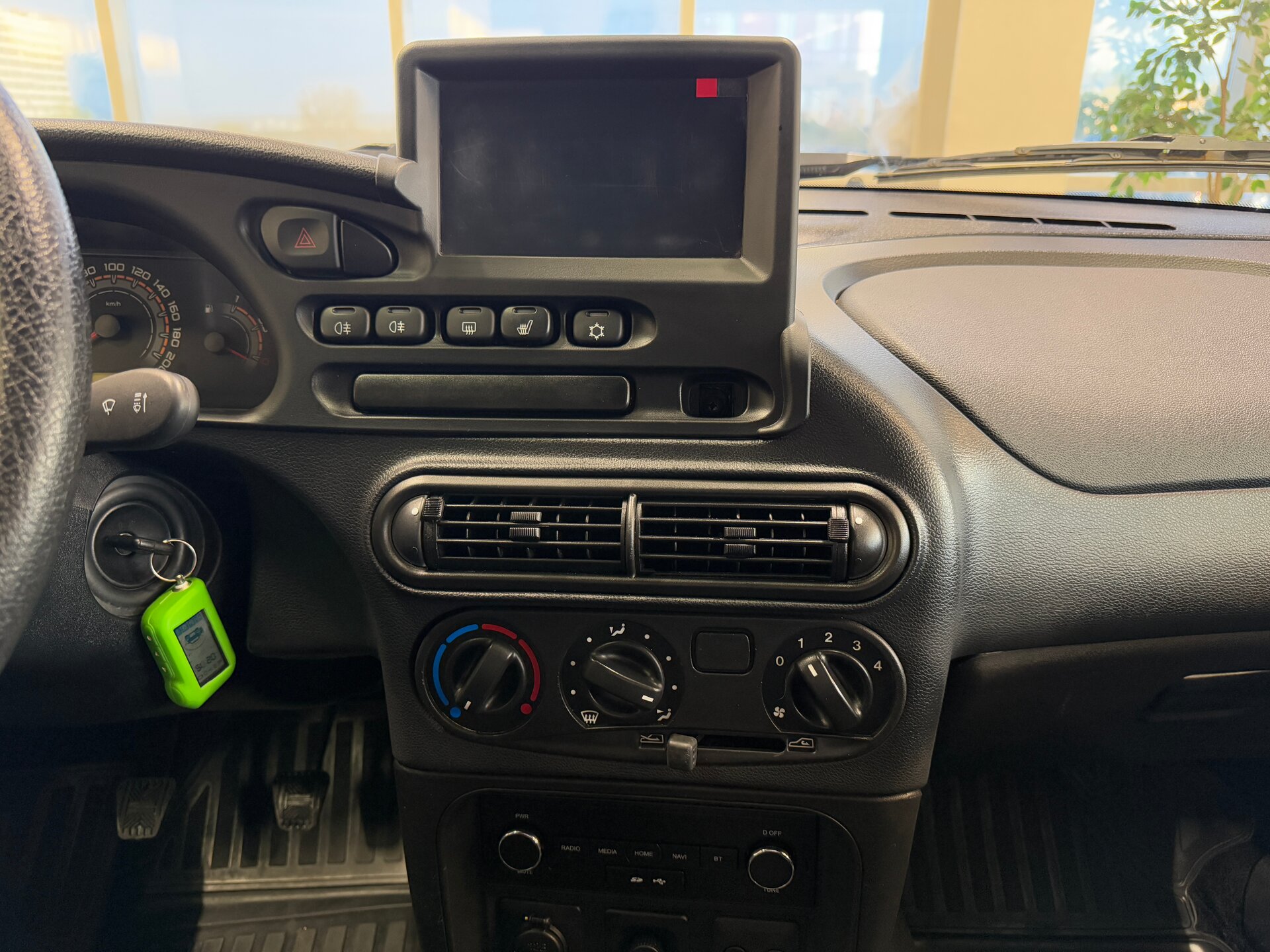 Lada (ВАЗ) Niva Travel, I 2023