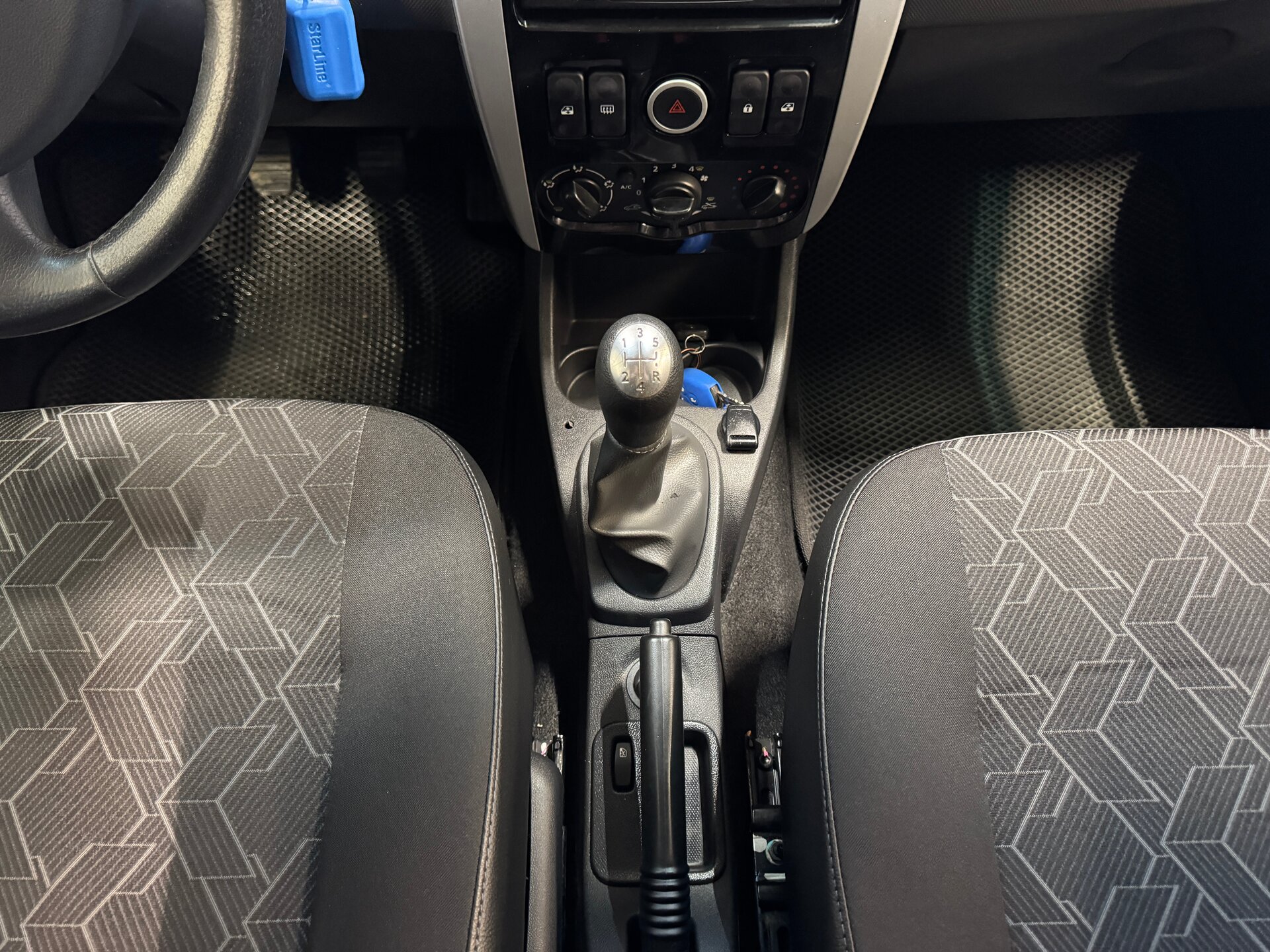 Lada (ВАЗ) Largus, I 2020 Lada (ВАЗ) Largus, I 2020