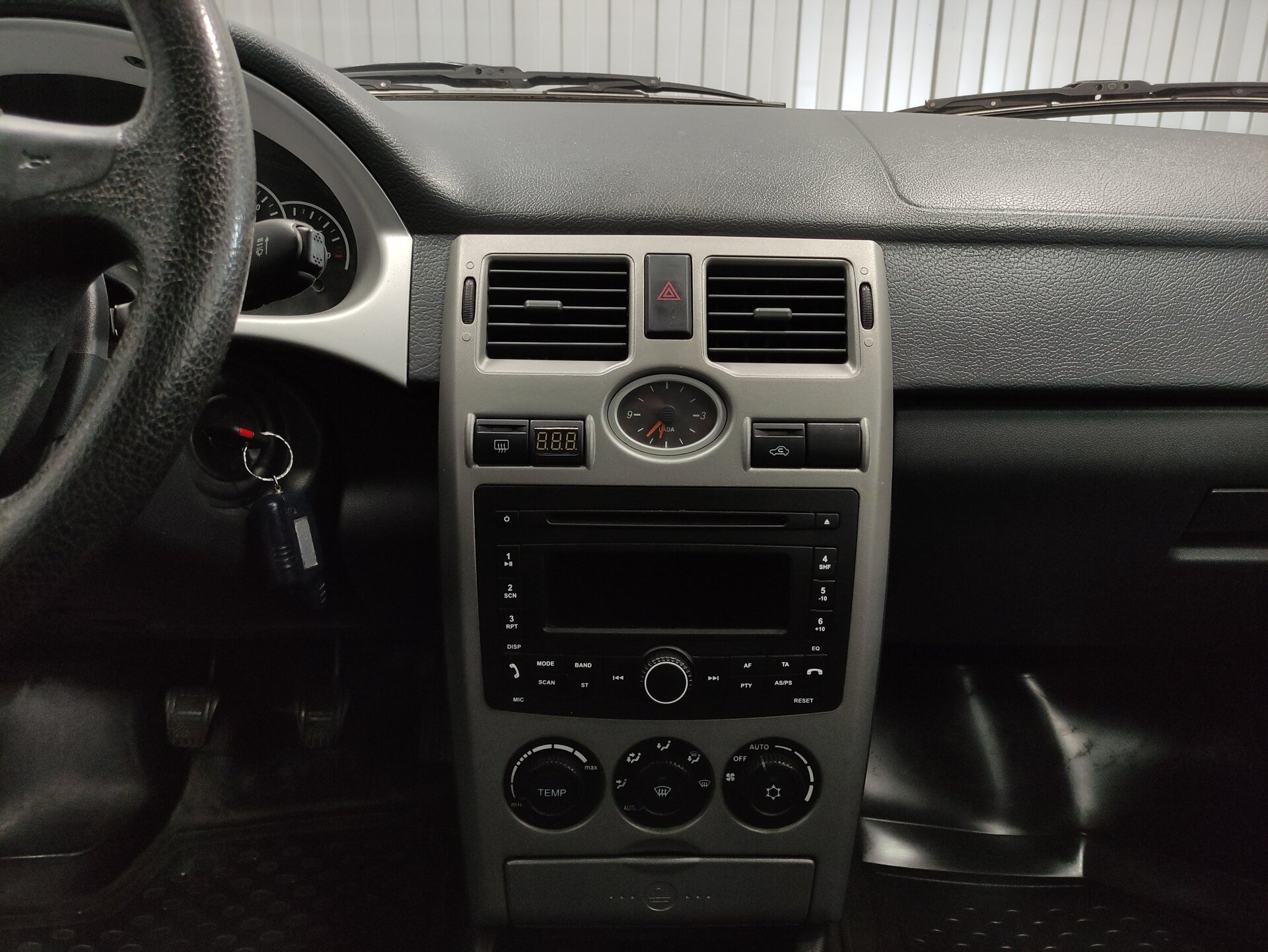 Lada (ВАЗ) Priora, I 2012 Lada (ВАЗ) Priora, I 2012