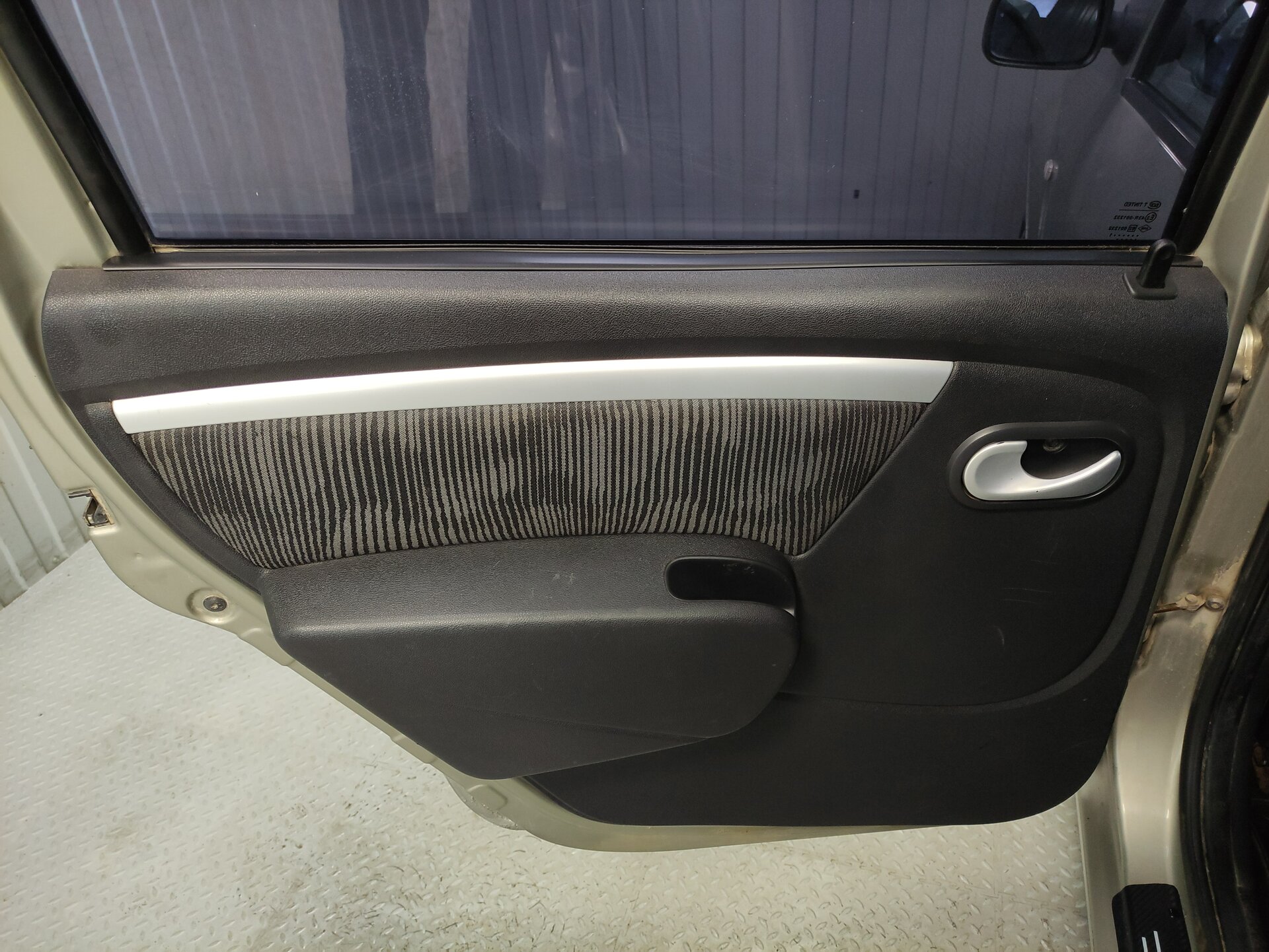 Renault Logan, I Рестайлинг 2011